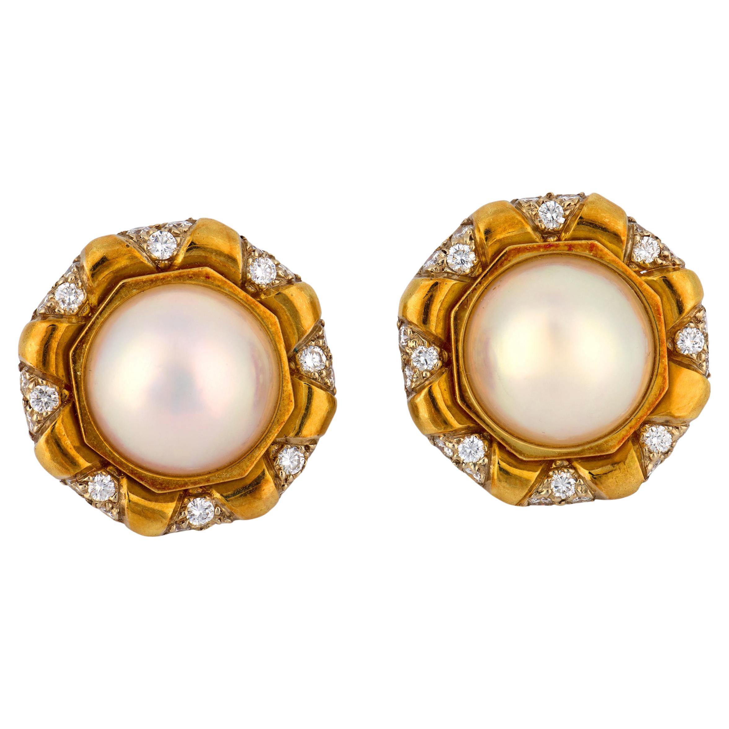 Vintage Mabé pearl diamond 18k yellow gold clip on earrings