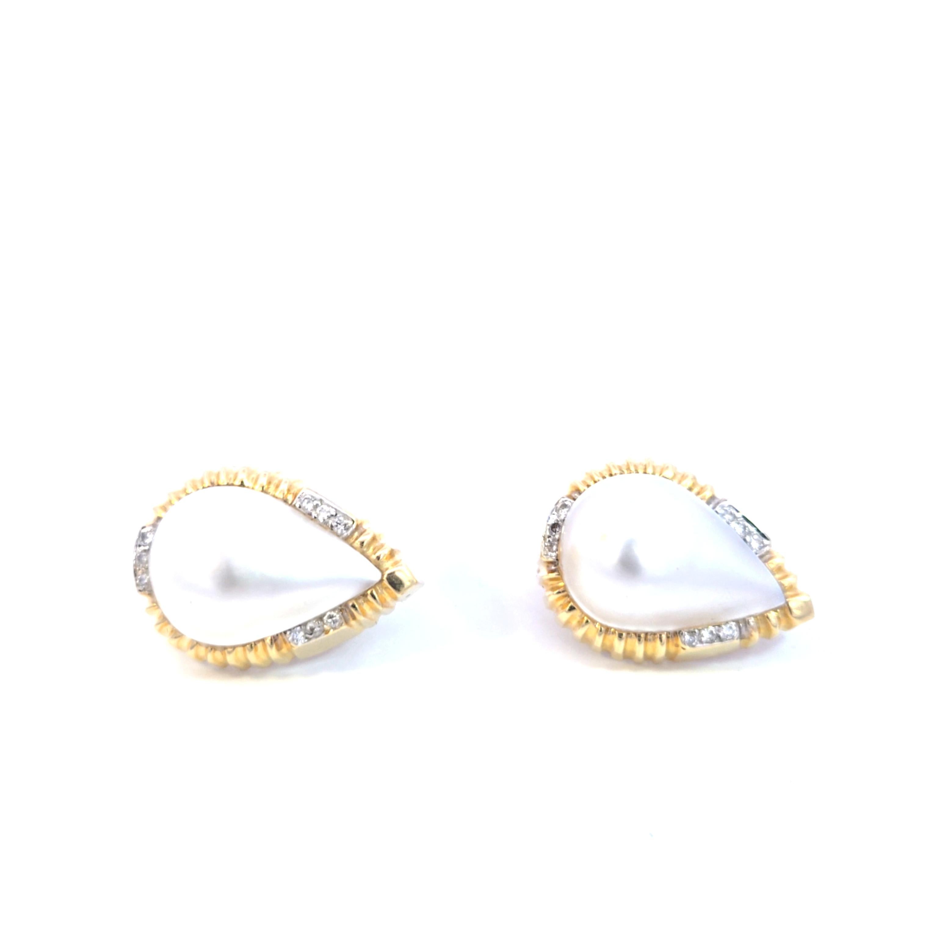 Women's or Men's Vintage Mabe' Pearl Diamond Earrings in 14 Karat Yellow Gold For Sale