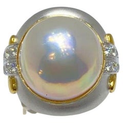 Vintage Mabe Perlen-Diamant-Ringe und Ohrringe aus 18 Karat Mattgold
