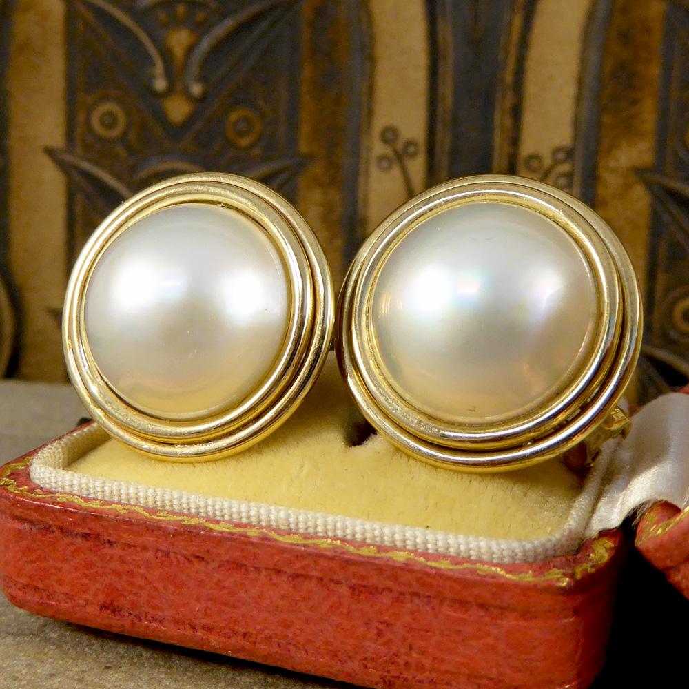 Vintage Mabe Pearl Earrings in Yellow Gold 3