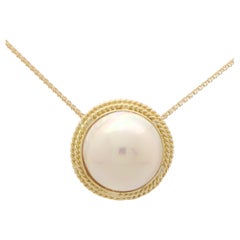 Vintage Mabe Pearl Pendant Set in 18k Yellow Gold