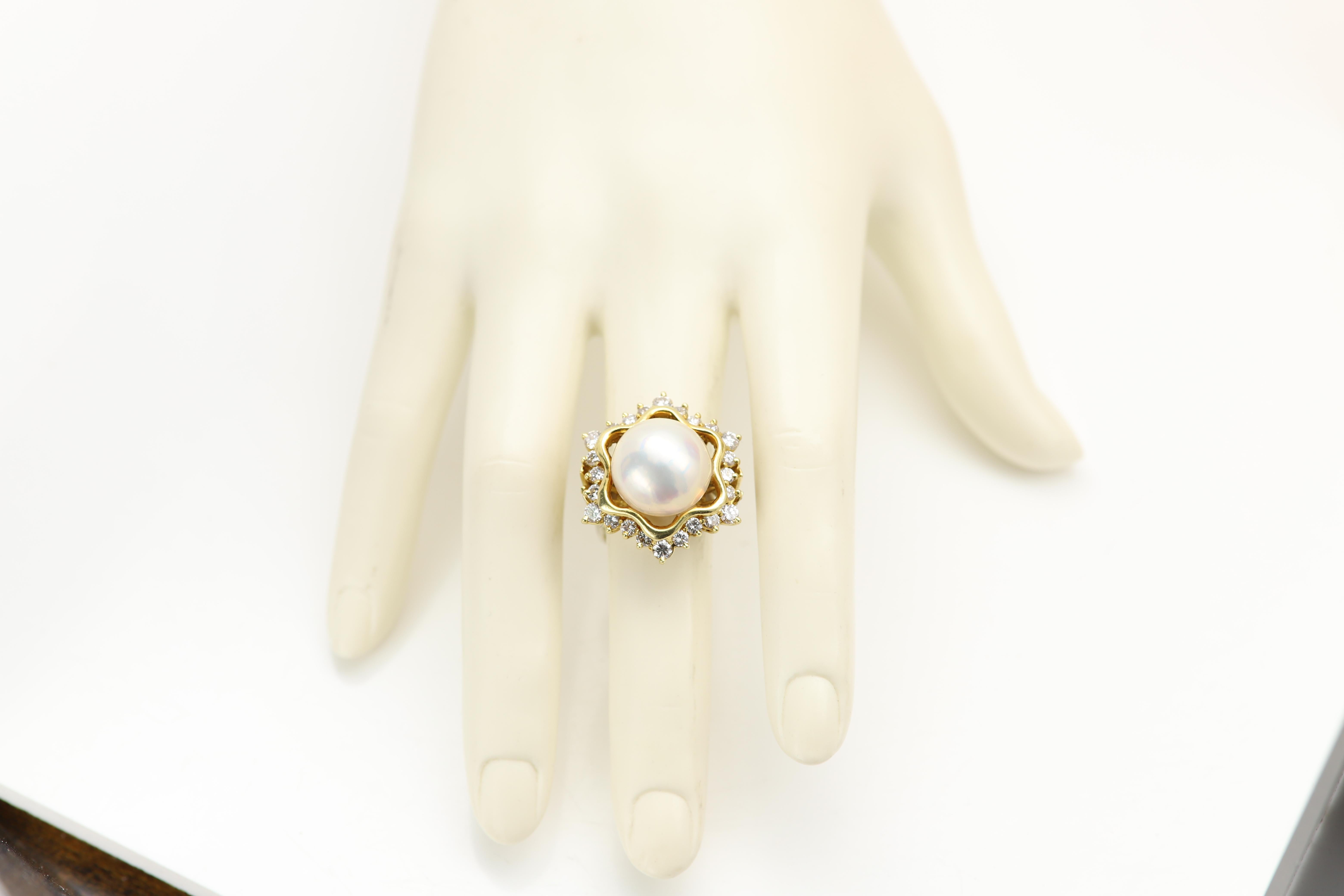 Vintage Mabe Pearl Ring Natural Diamonds Star of David 18 Karat Yellow Gold For Sale 4