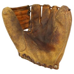 Vintage MacGregor "Bobby Doerr" Baseball Glove