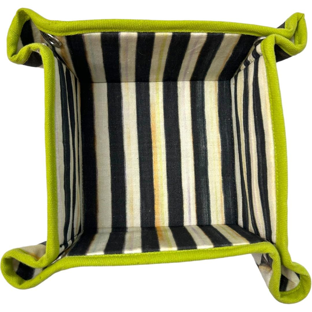 Contemporary Vintage MacKenzie Childs “Courtly Check” Nesting Fabric Baskets/Valet Trays (3) For Sale