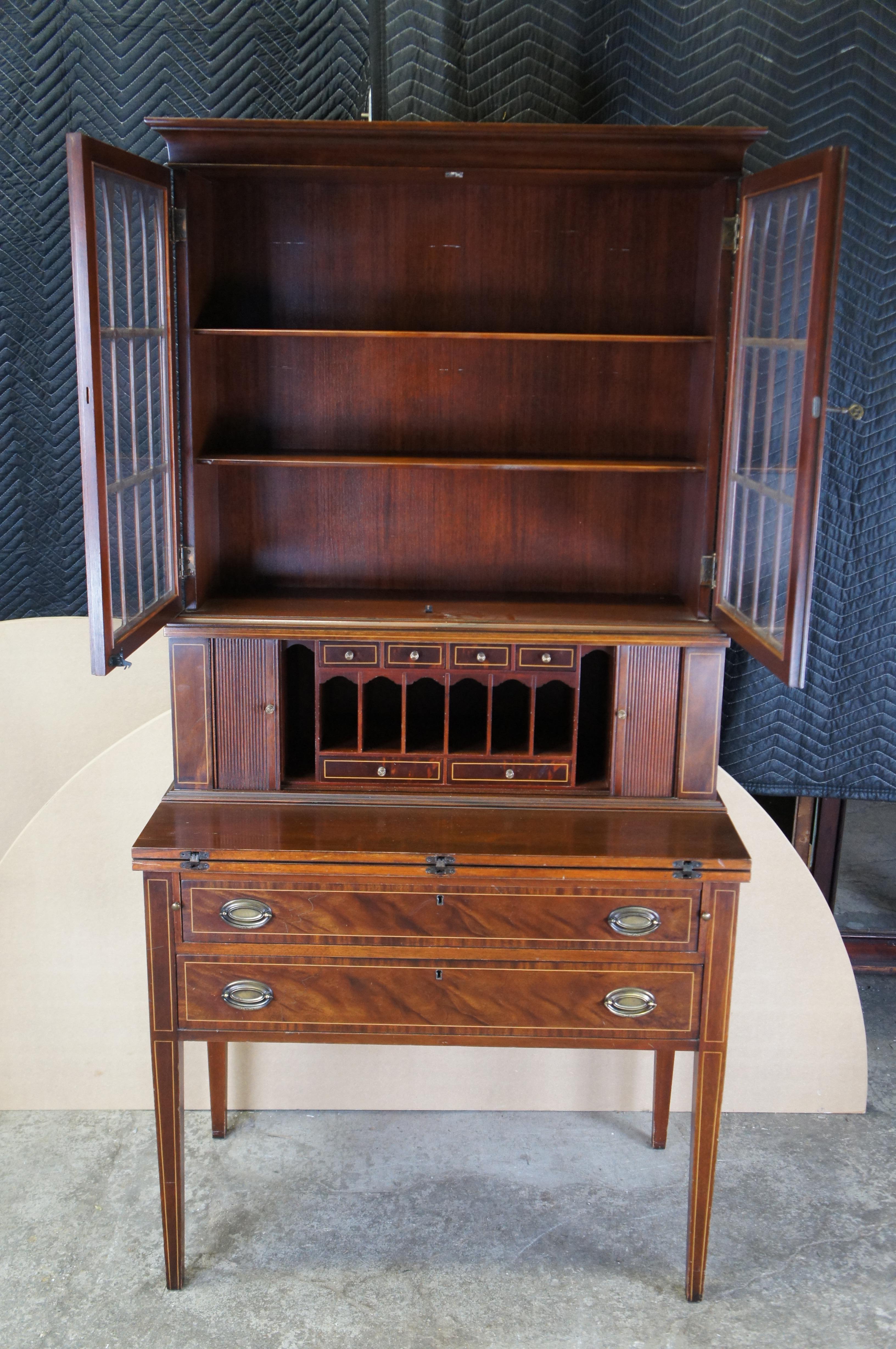 Vintage Maddox Hepplewhite Style Mahogany Tambour Secretary Desk & Bookcase In Good Condition For Sale In Dayton, OH