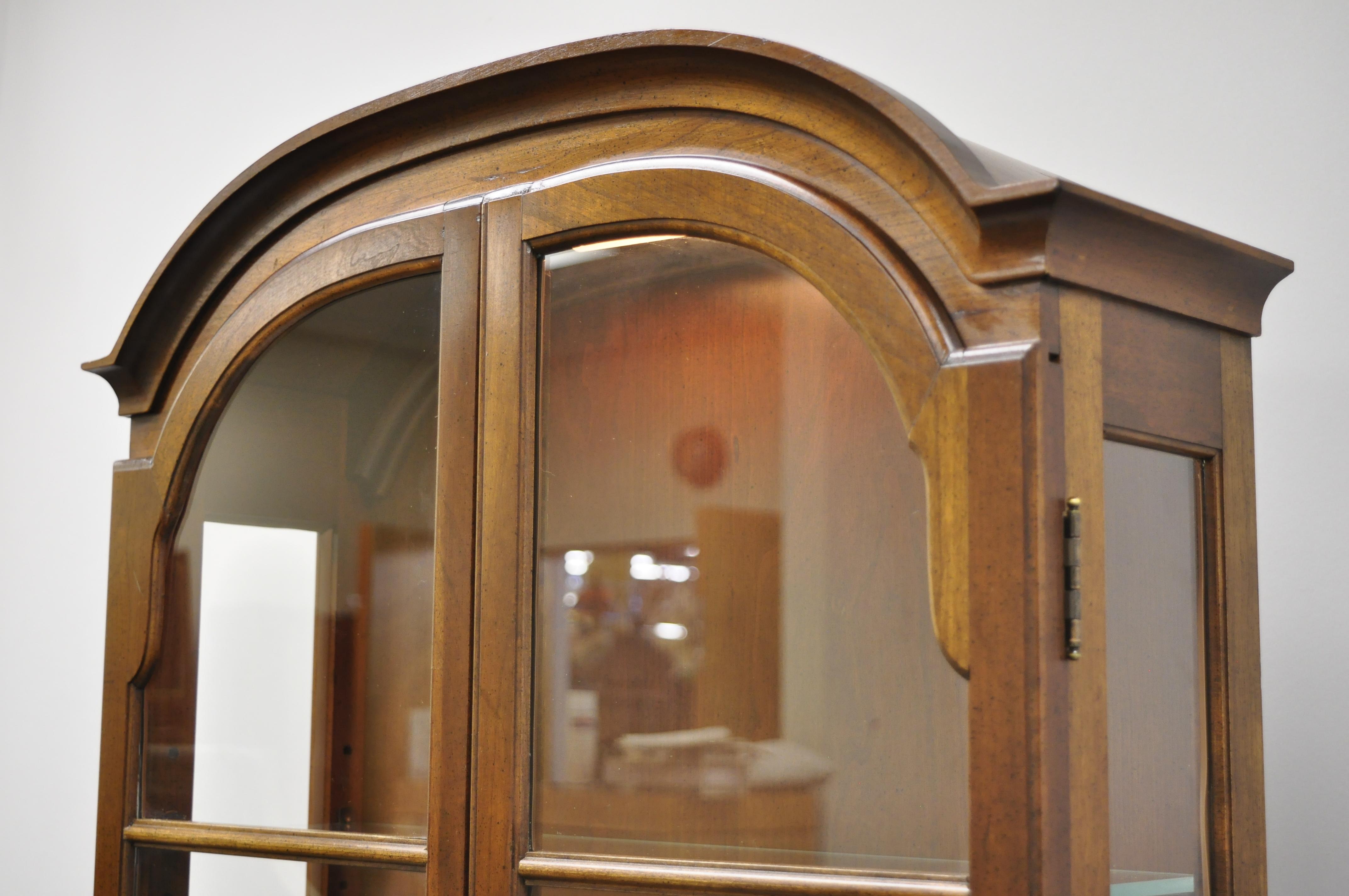 Vintage Maddox Queen Anne Cherry Small Secretary Desk Display Curio Bookcase In Good Condition In Philadelphia, PA