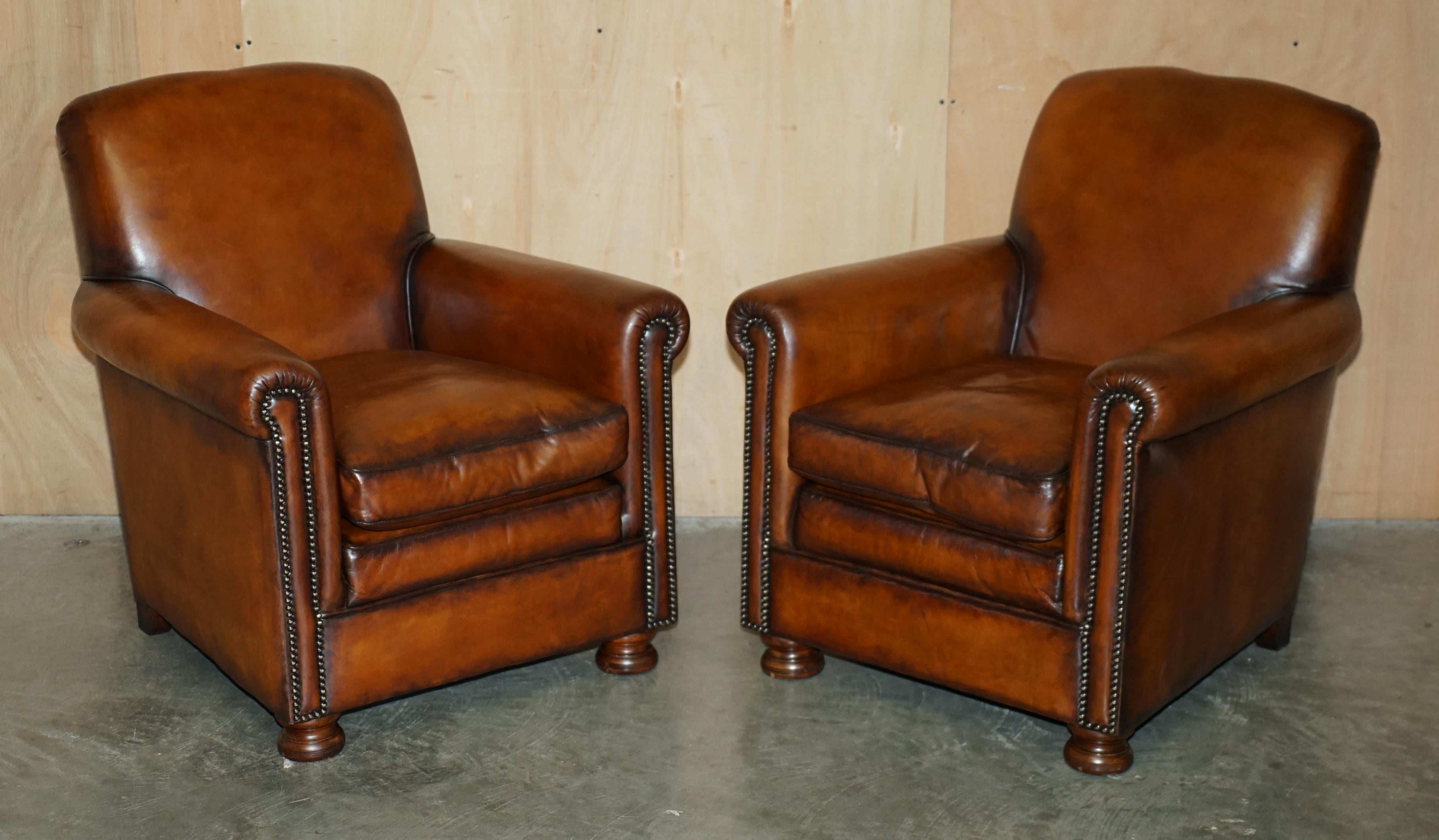 ViNTAGE FABRIQUÉ AUX EN CUIR MARRON RÉALISÉ À ENGLAND, SUITE DE SOFA À Trois PIÈCES DE SOFA en vente 3