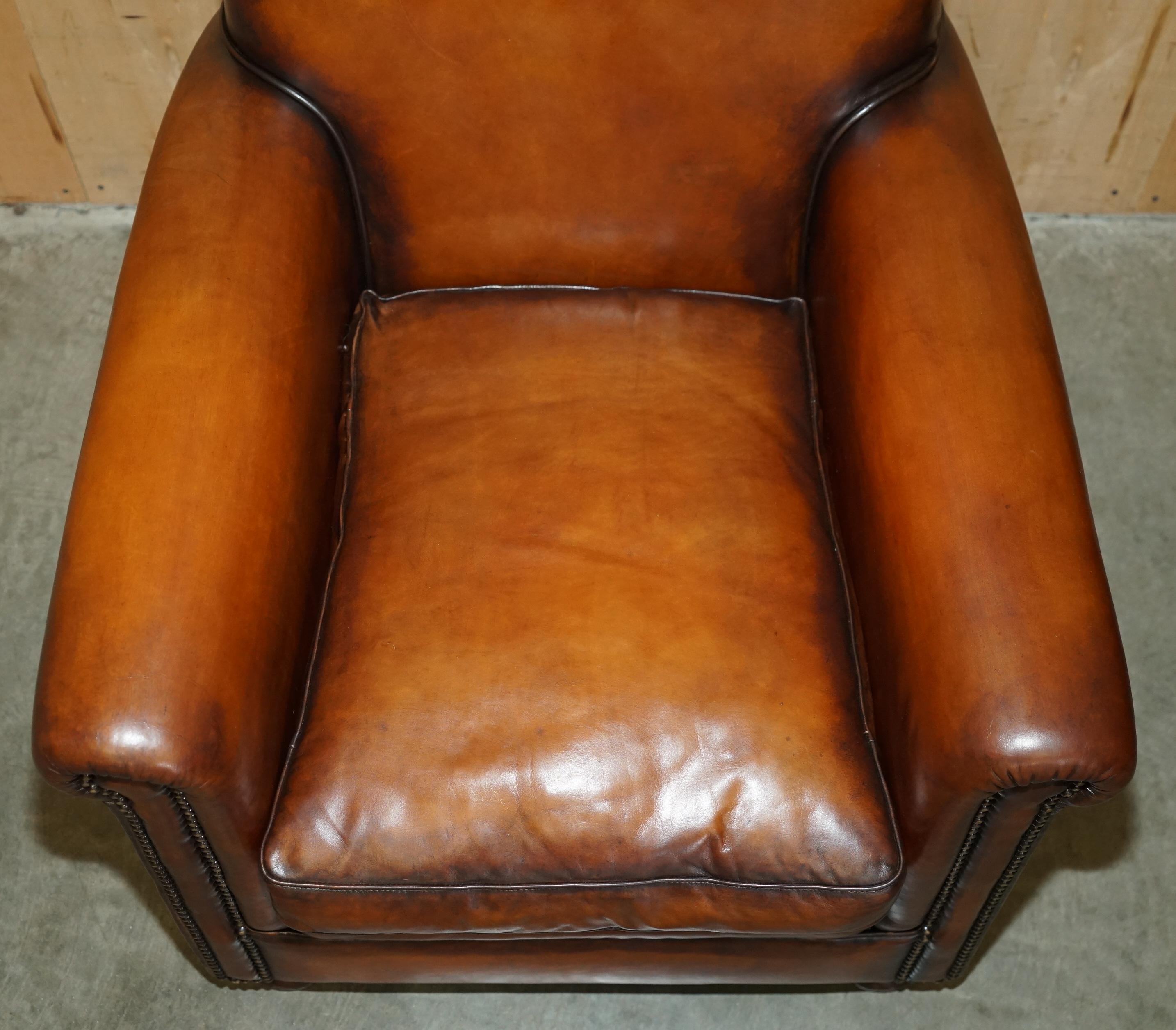 ViNTAGE FABRIQUÉ AUX EN CUIR MARRON RÉALISÉ À ENGLAND, SUITE DE SOFA À Trois PIÈCES DE SOFA en vente 7