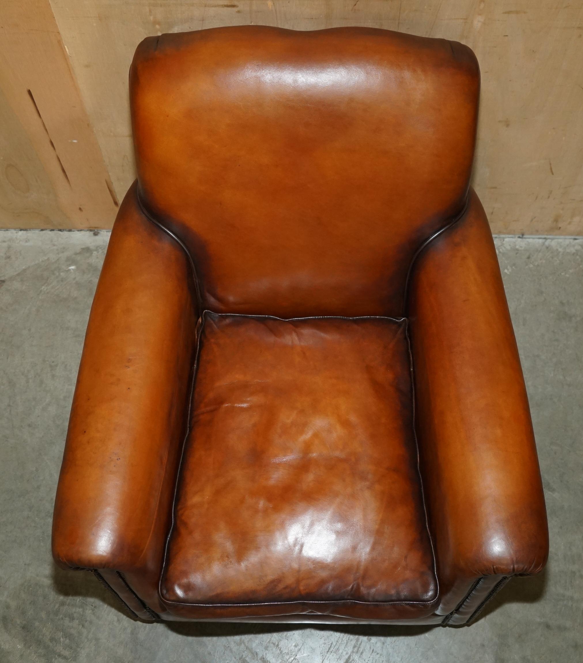 ViNTAGE FABRIQUÉ AUX EN CUIR MARRON RÉALISÉ À ENGLAND, SUITE DE SOFA À Trois PIÈCES DE SOFA en vente 12