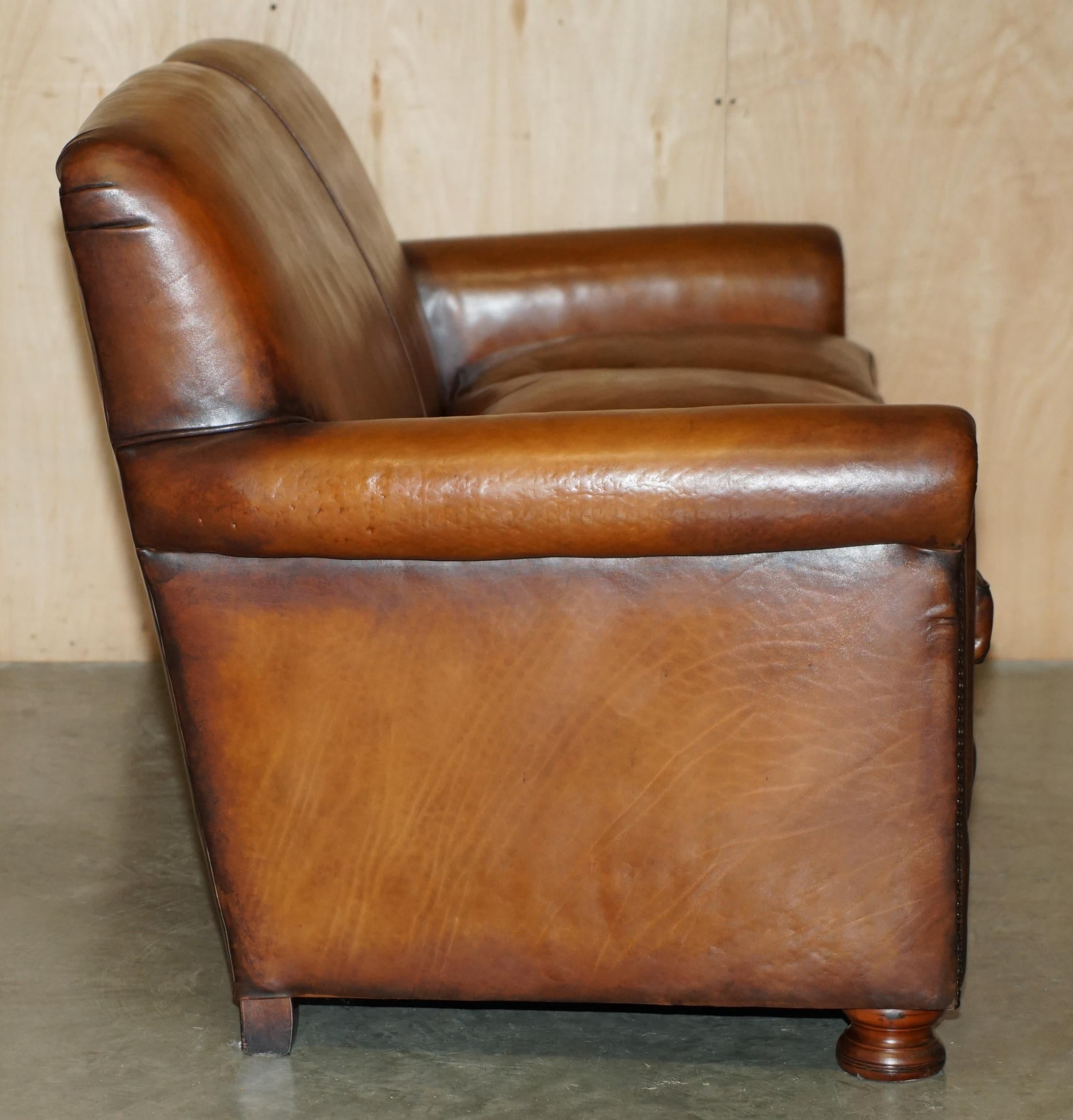 20ième siècle ViNTAGE FABRIQUÉ AUX EN CUIR MARRON RÉALISÉ À ENGLAND, SUITE DE SOFA À Trois PIÈCES DE SOFA en vente