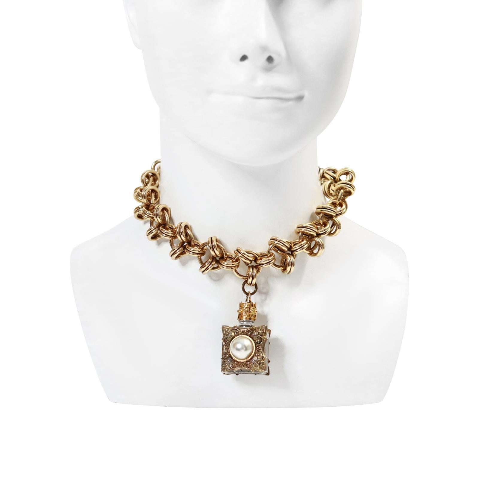 da uomo o donna Vintage Made In France Collana di bottiglie in tonalità oro Circa 1980 in vendita