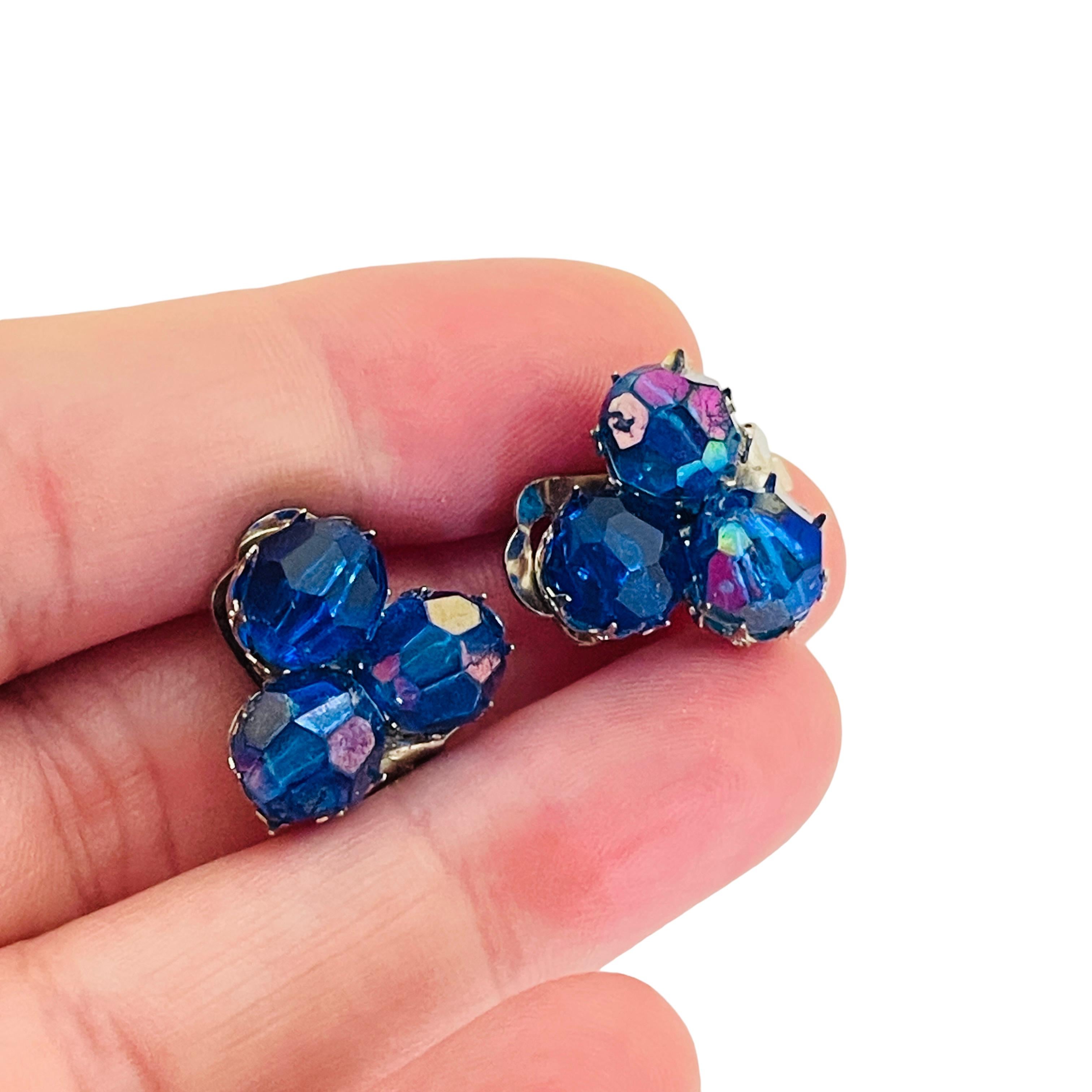 Vintage Made in GERMANY Silber Ton blau ab Glas Designer Clip auf Ohrringe für Damen oder Herren im Angebot