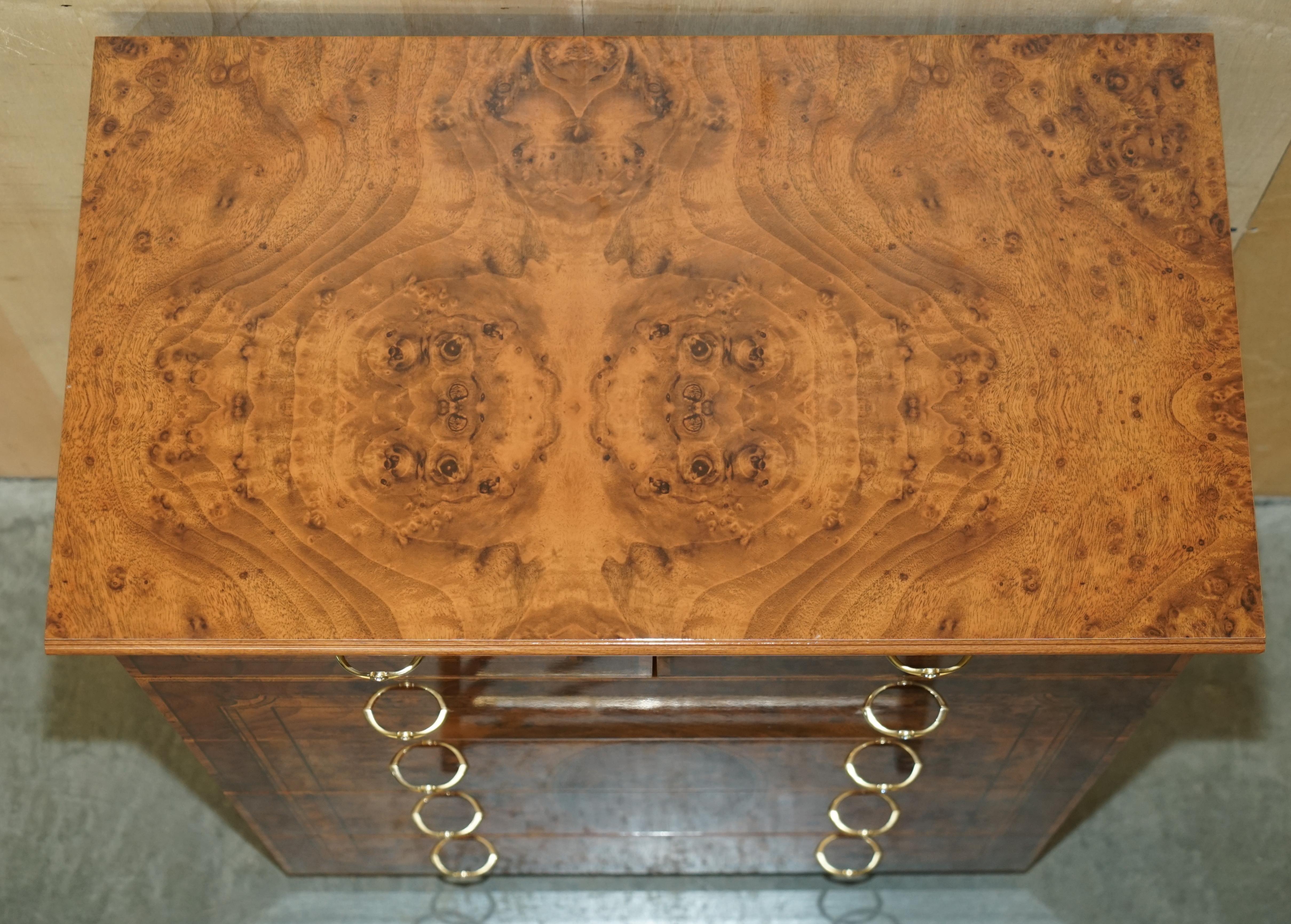 VINTAGE MADE IN ITALY BURR WALNUT VENEER CHEST OF DRAWERS PART OF A SUiTE For Sale 4