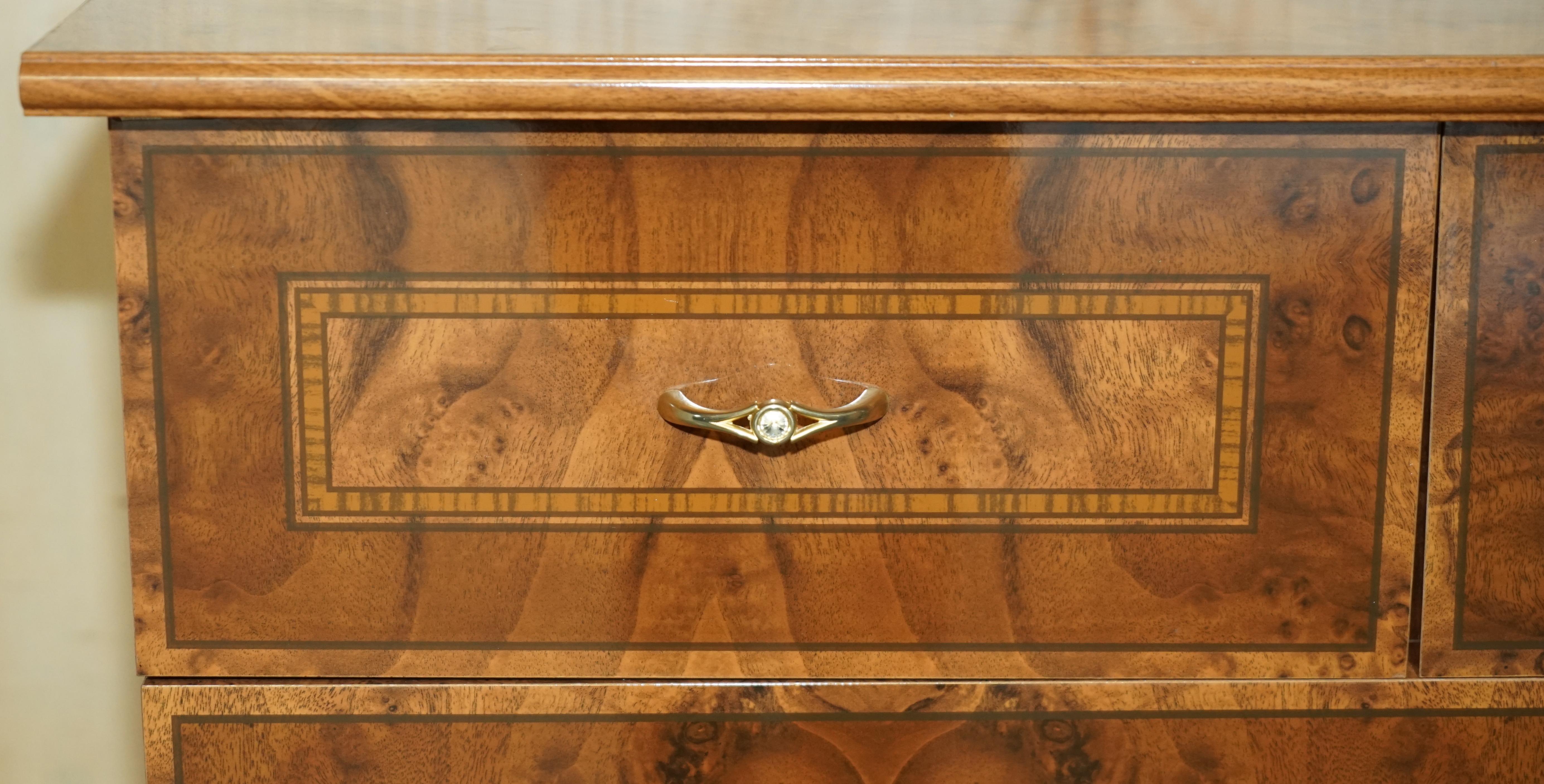20th Century VINTAGE MADE IN ITALY BURR WALNUT VENEER CHEST OF DRAWERS PART OF A SUiTE For Sale