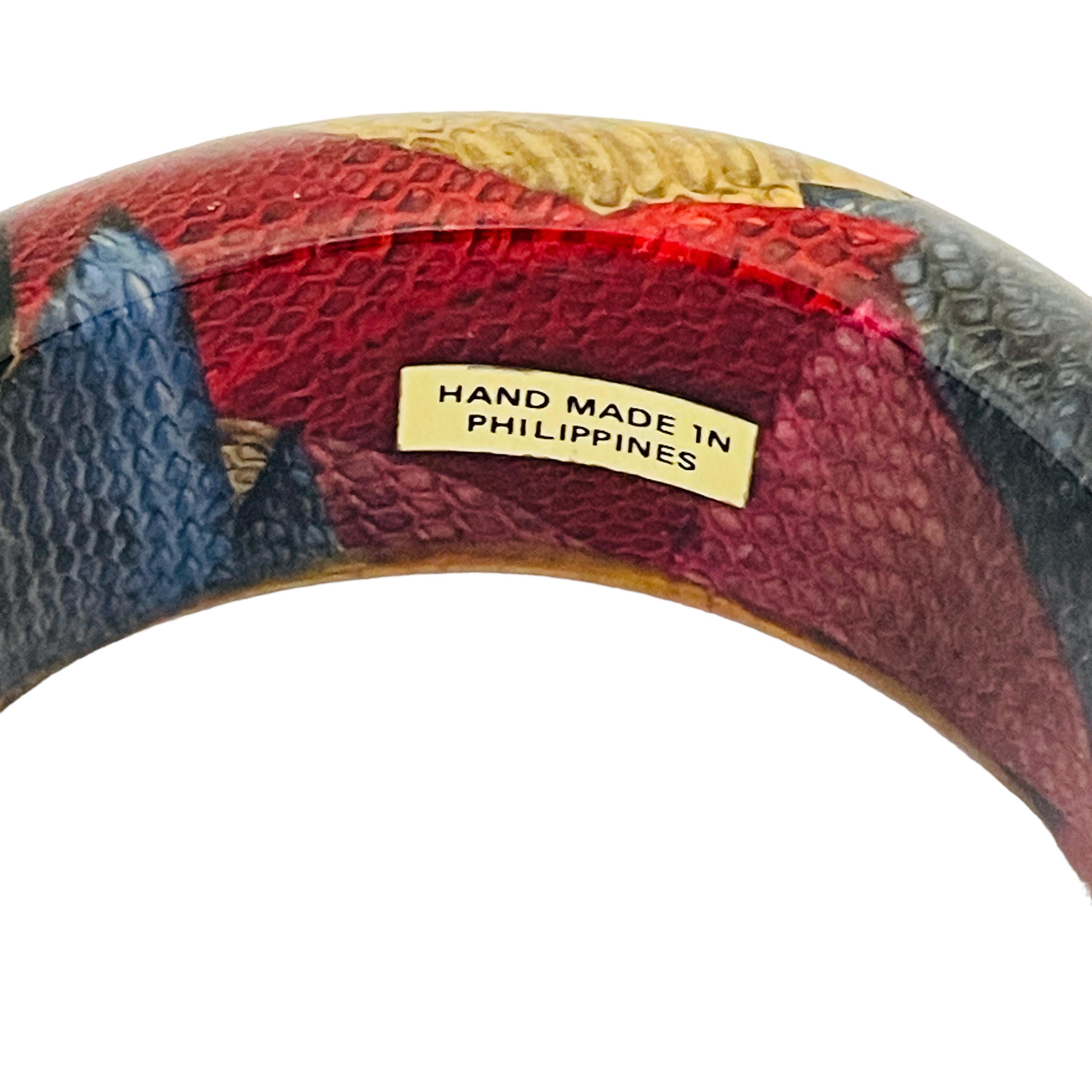 Vintage Made in Philippinen faux Schlangenhaut bunte Armreif Armband für Damen oder Herren im Angebot