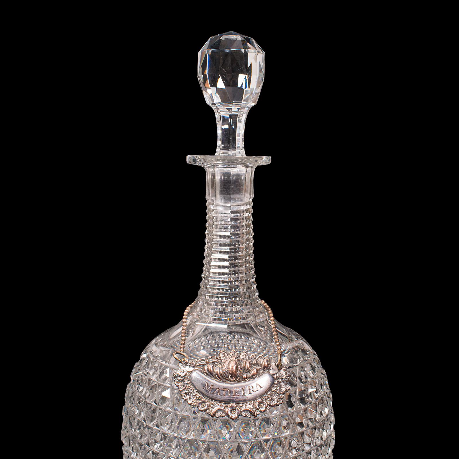 Carafe Madeira vintage, anglaise, verre, marque, récipient à spiritueux, vers 1960 en vente 2