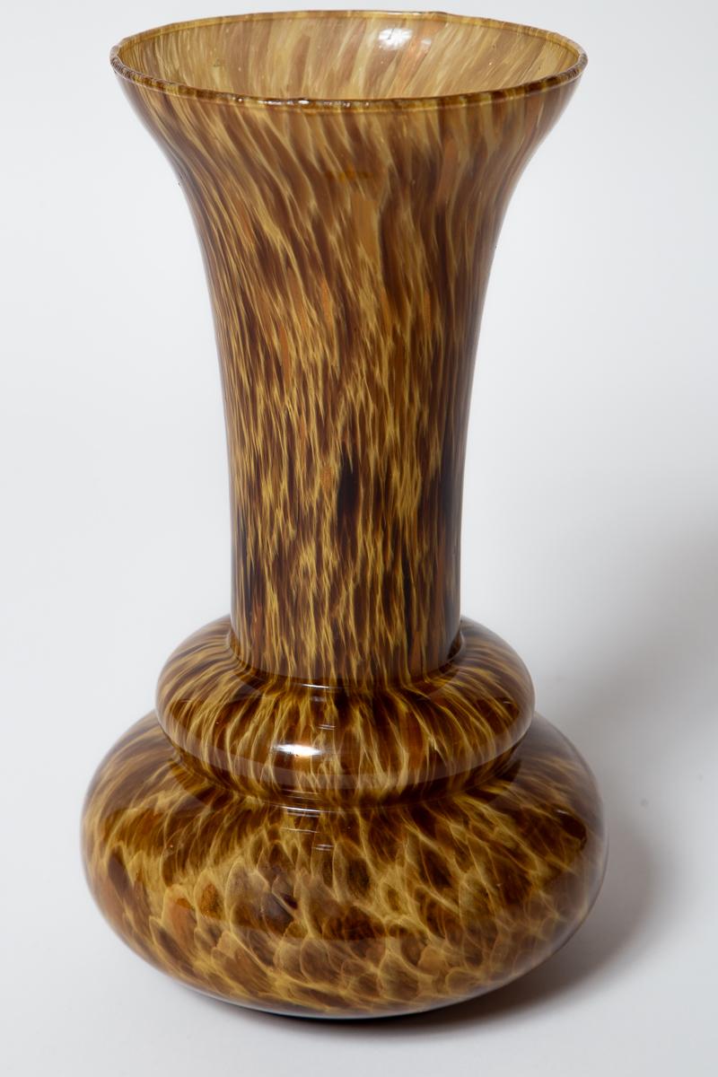 Vaso di vetro d'epoca con motivo a tartaruga di Maestri Vetrai, XX secolo, Italia In condizioni buone a Chappaqua, NY