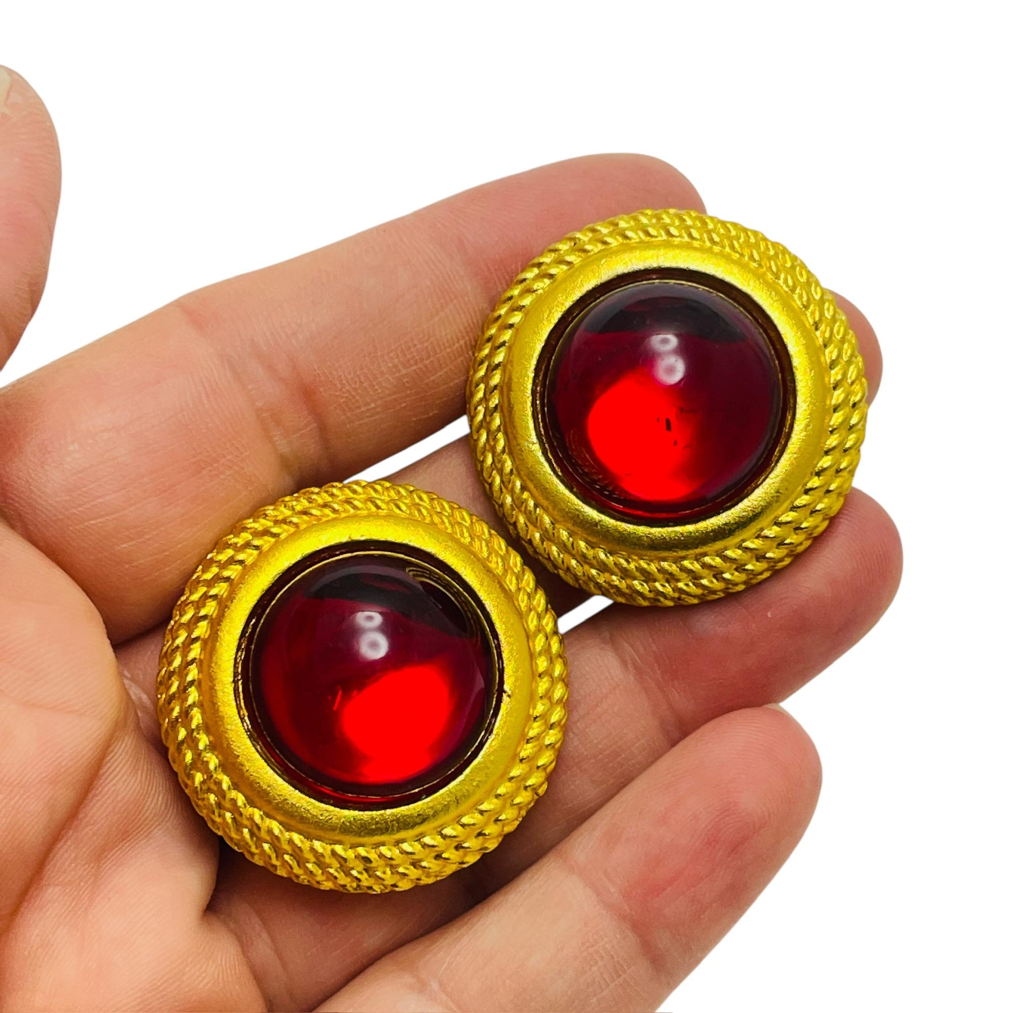 Women's Vintage MAEVE CARR signed gold tone red glass designer clip on earrings For Sale
