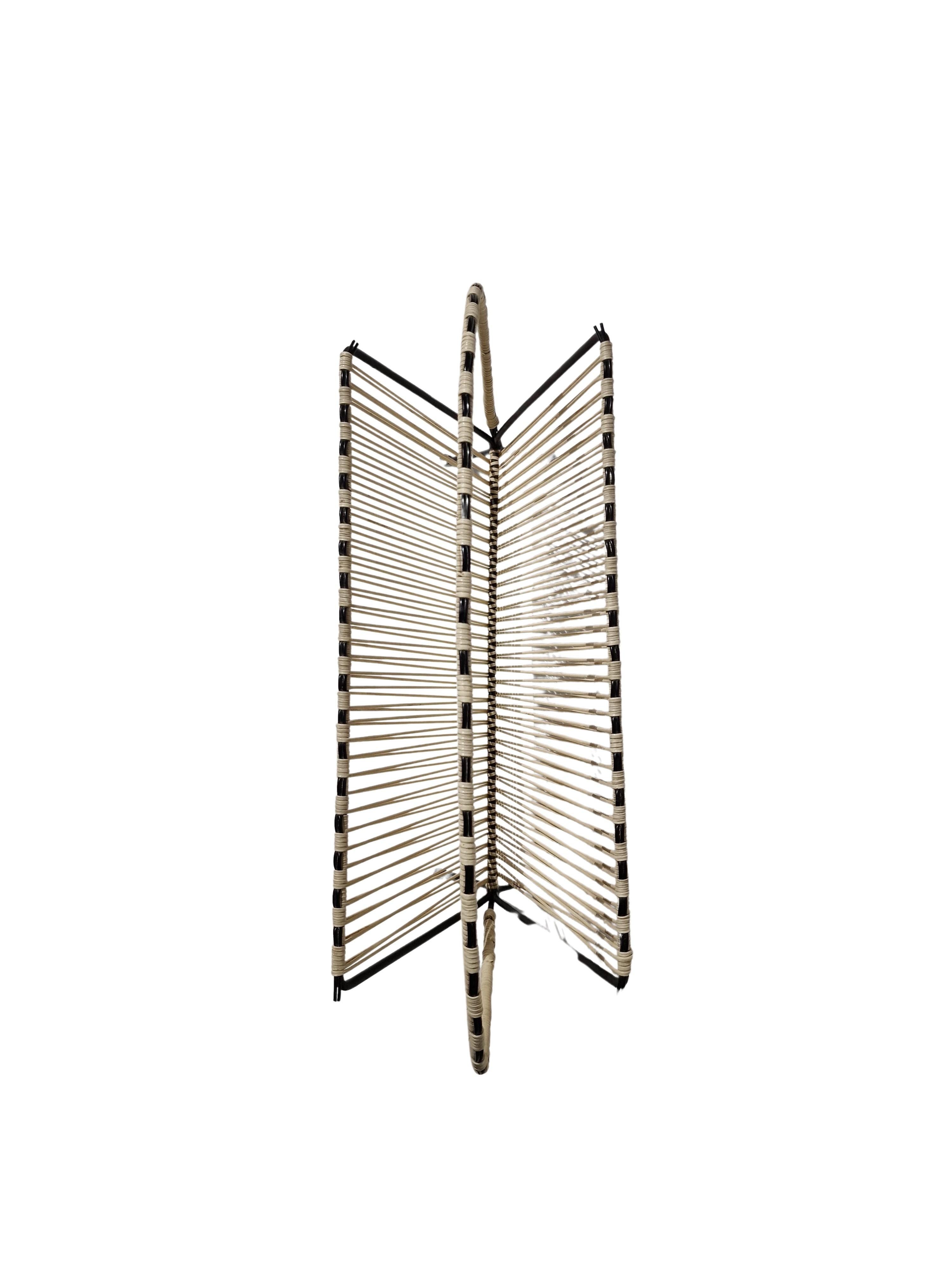 Vintage magazine holder newspaper rack, string Design, 1950s, Italy For Sale 5