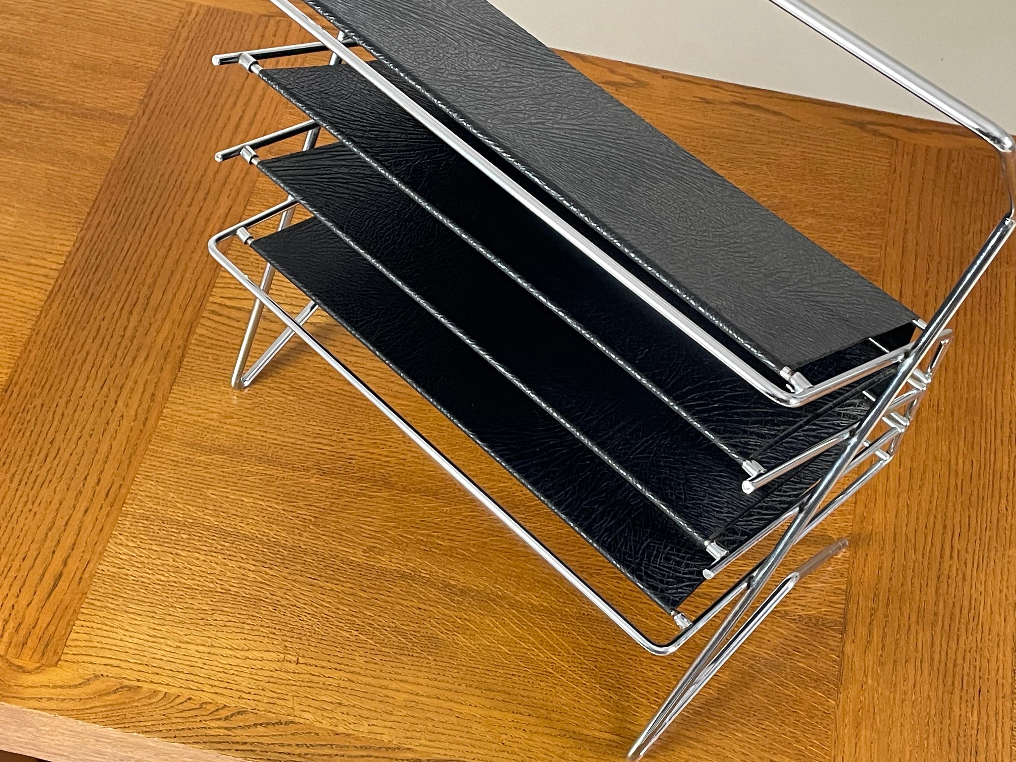 Vintage magazine rack by Voss, Germany, 1960s For Sale 10