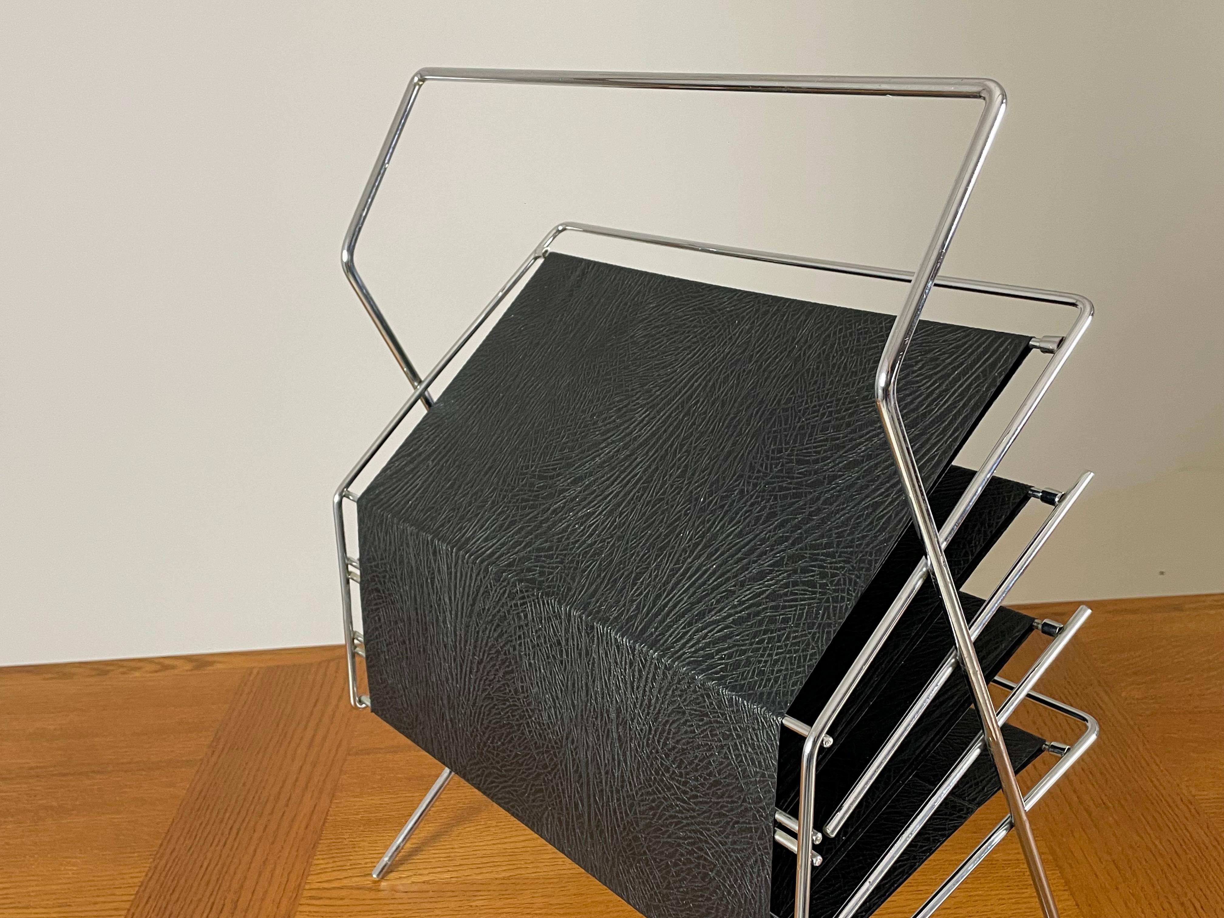 Vintage magazine rack by Voss, Germany, 1960s For Sale 3