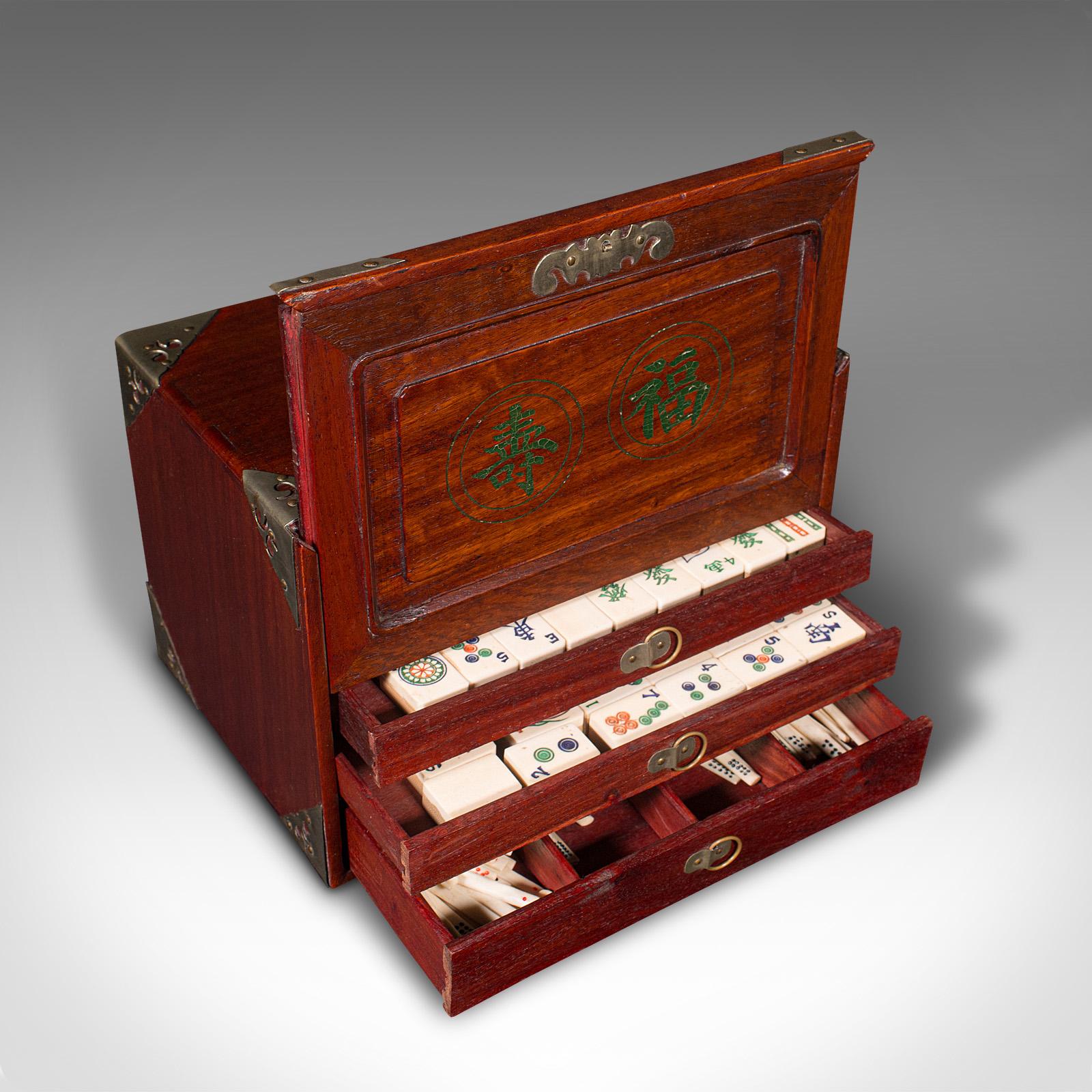 Vintage Mah-Jongg Set, Chinese, Game, Oriental, Mahjong, Late 20th Century, 1970 In Good Condition In Hele, Devon, GB