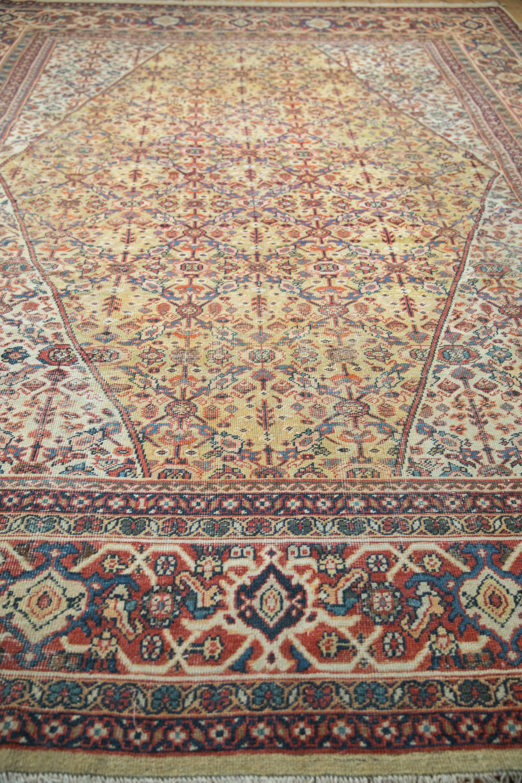 Vintage Mahal Carpet For Sale 2