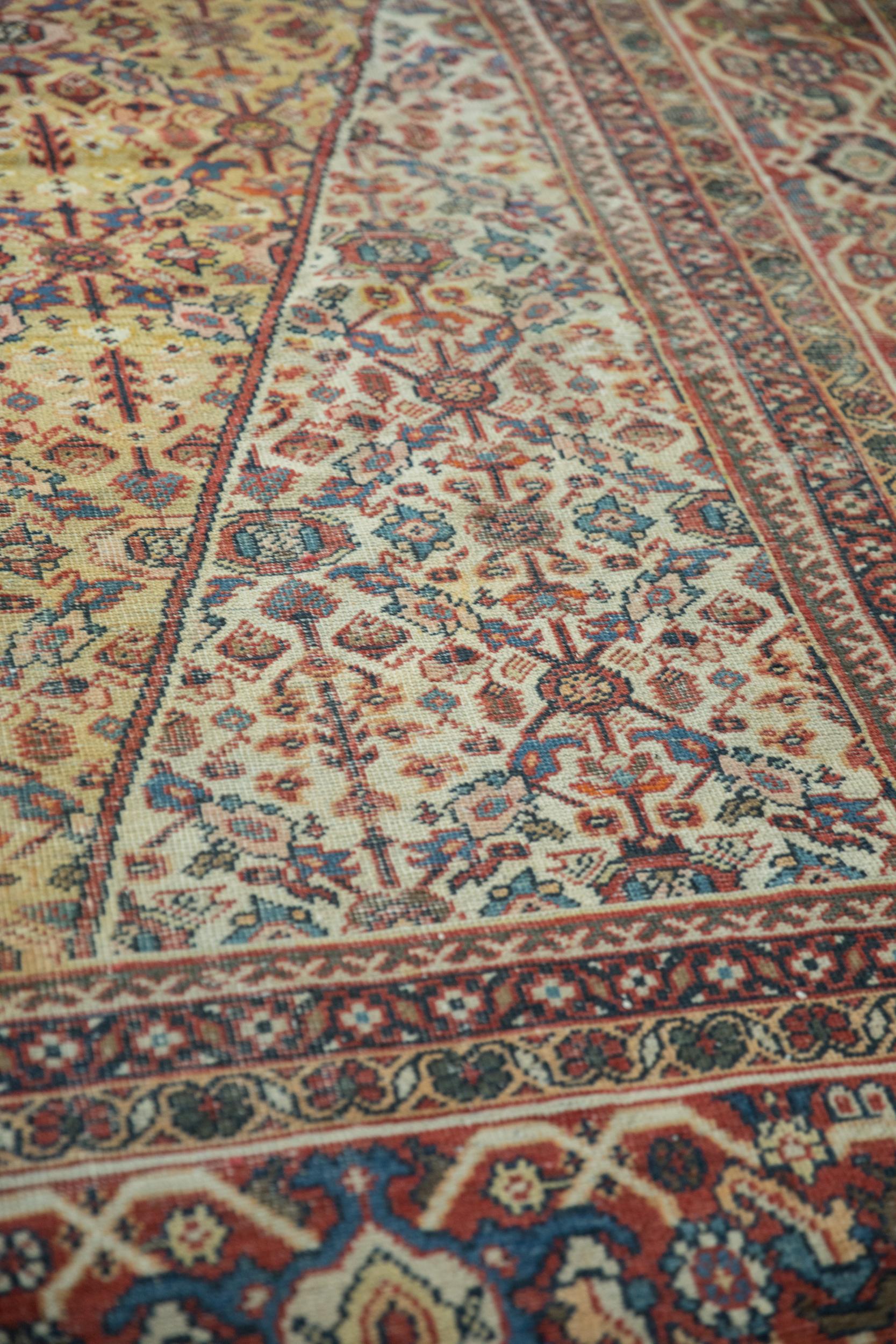 Vintage Mahal Carpet For Sale 3