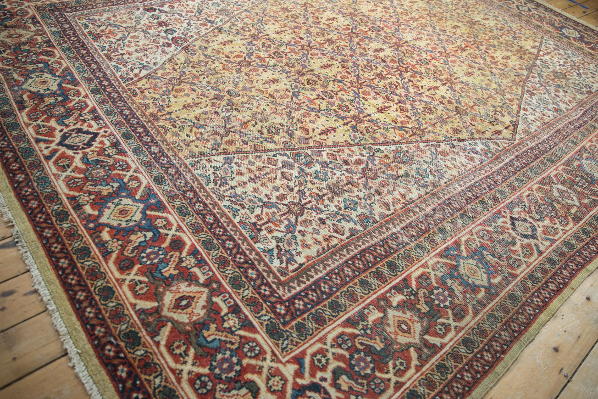 Vintage Mahal Carpet For Sale 4