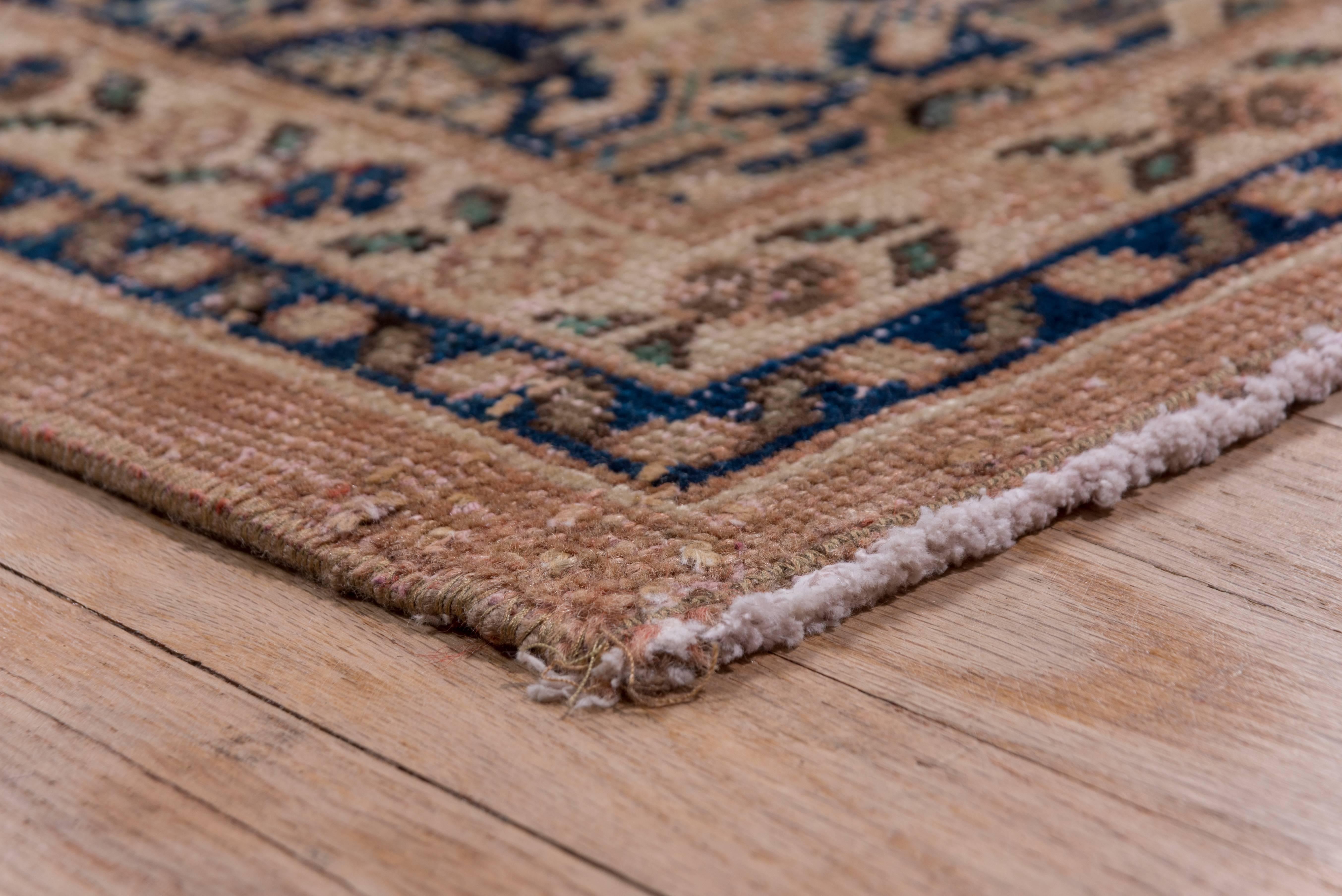 Vintage Mahal Carpet In Excellent Condition In New York, NY