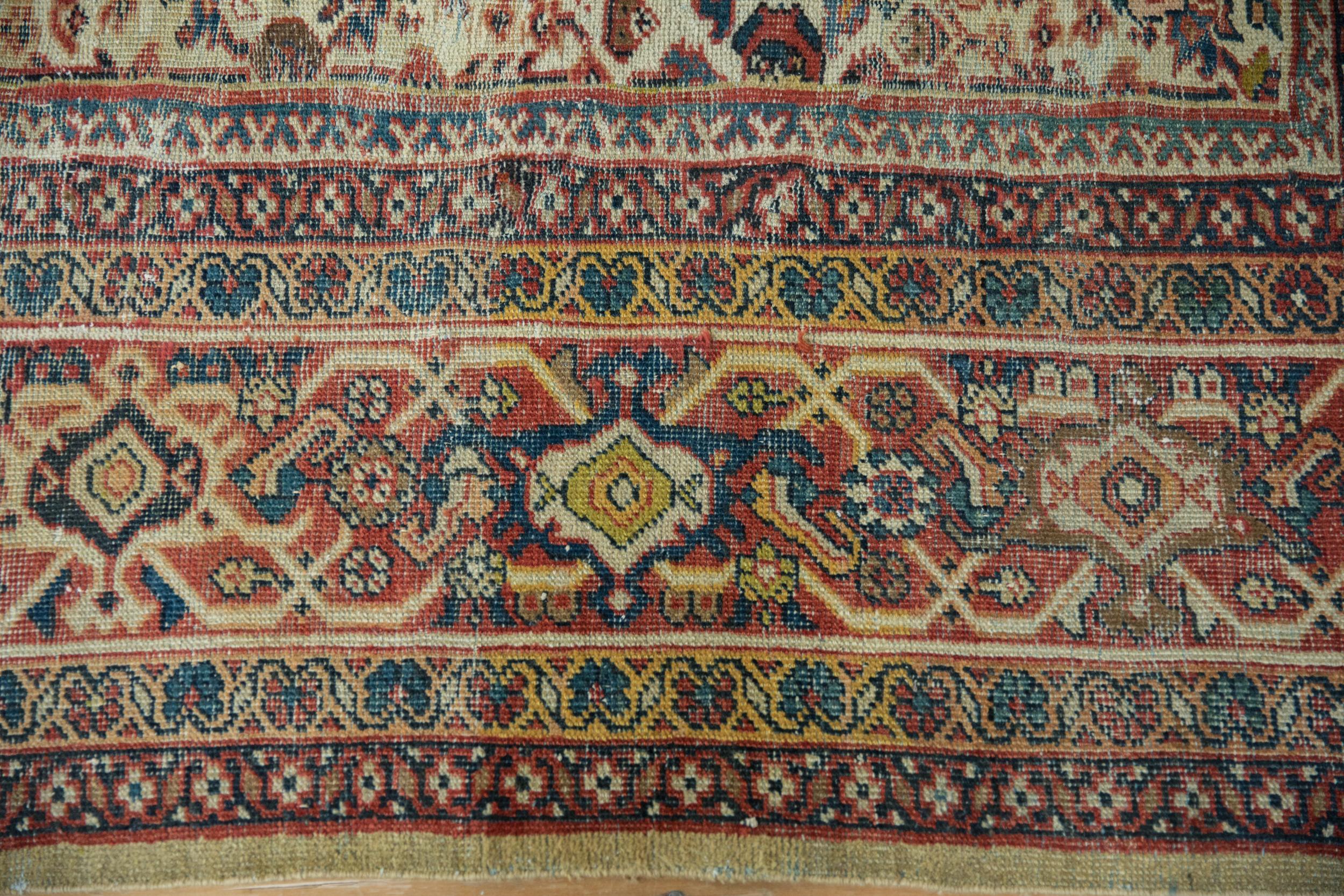 Vintage Mahal Carpet For Sale 1