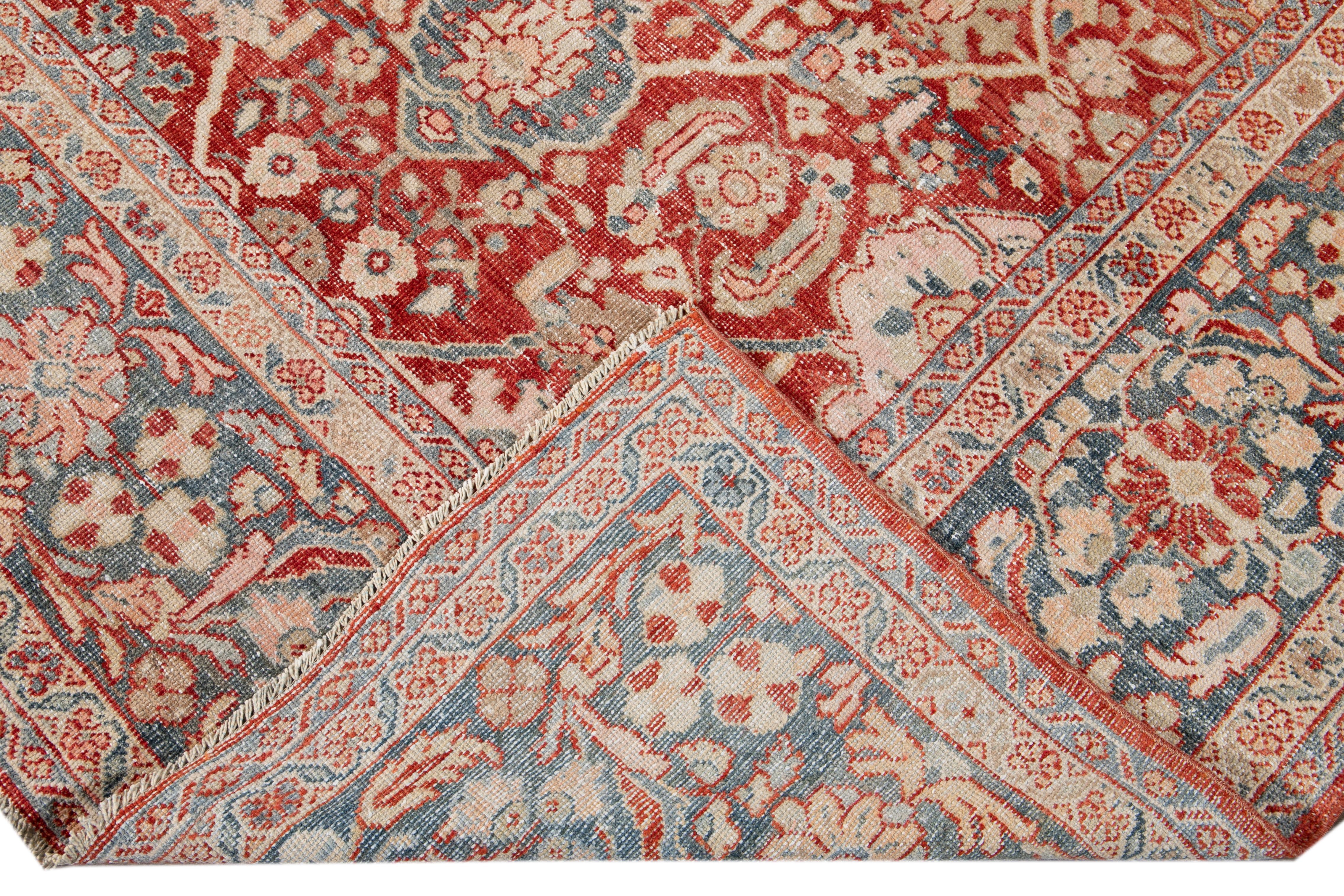 Vintage Mahal Handmade Wool Rug For Sale 1