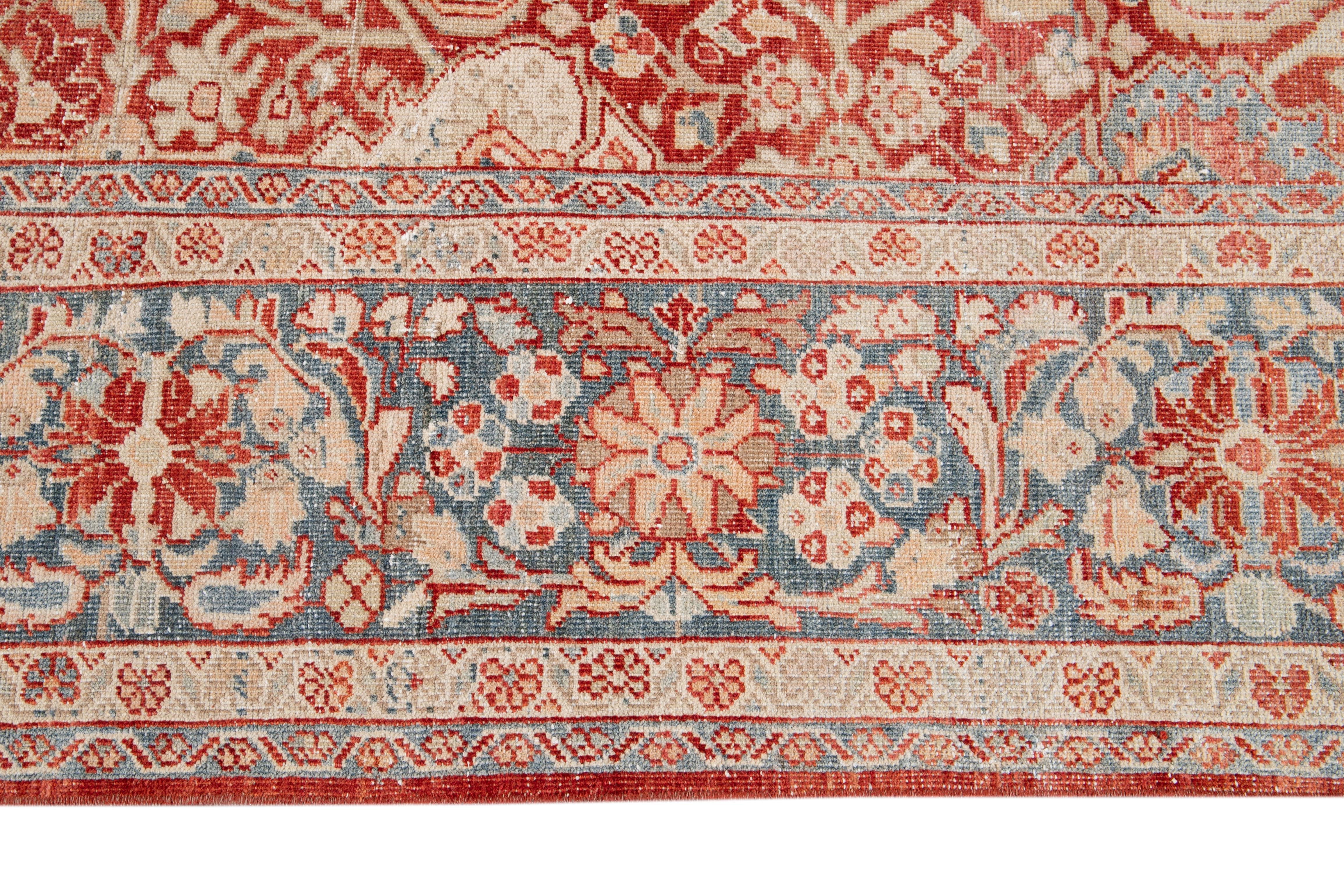 Vintage Mahal Handmade Wool Rug For Sale 2