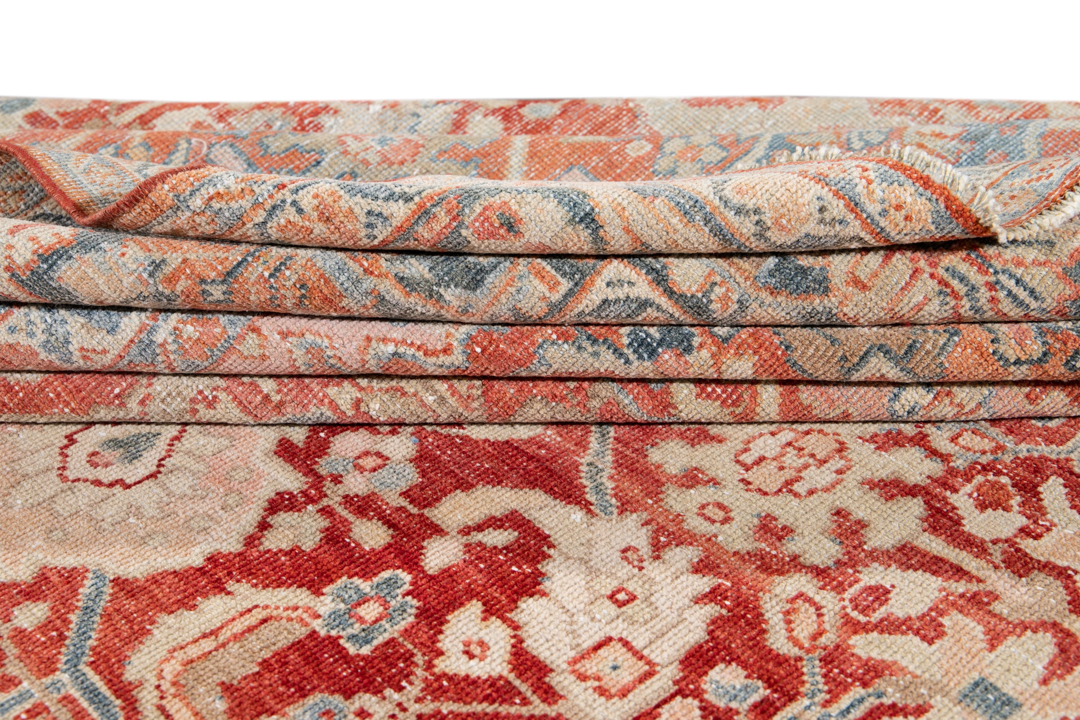 Mahal, handgefertigter Wollteppich im Angebot 2