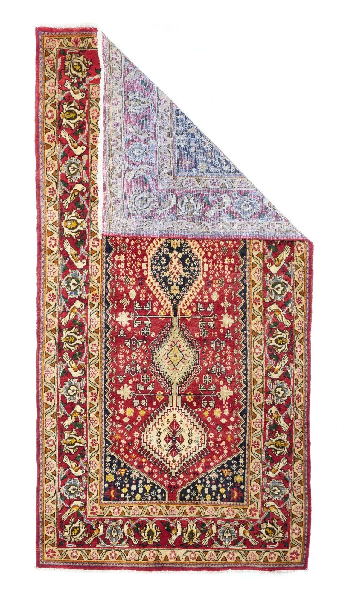 Vintage Mahal Teppich 5'4'' x 10'3''. Die sekundäre Qualität und Art von Teppichen, gewöhnlich mit Allover-Mustern, aus dem Sarouk/Arak-Bezirk. Der Typ ist ein Ableger des Sultanabads. Im Allgemeinen natürliche Farbstoffe, Baumwollgrundlagen,