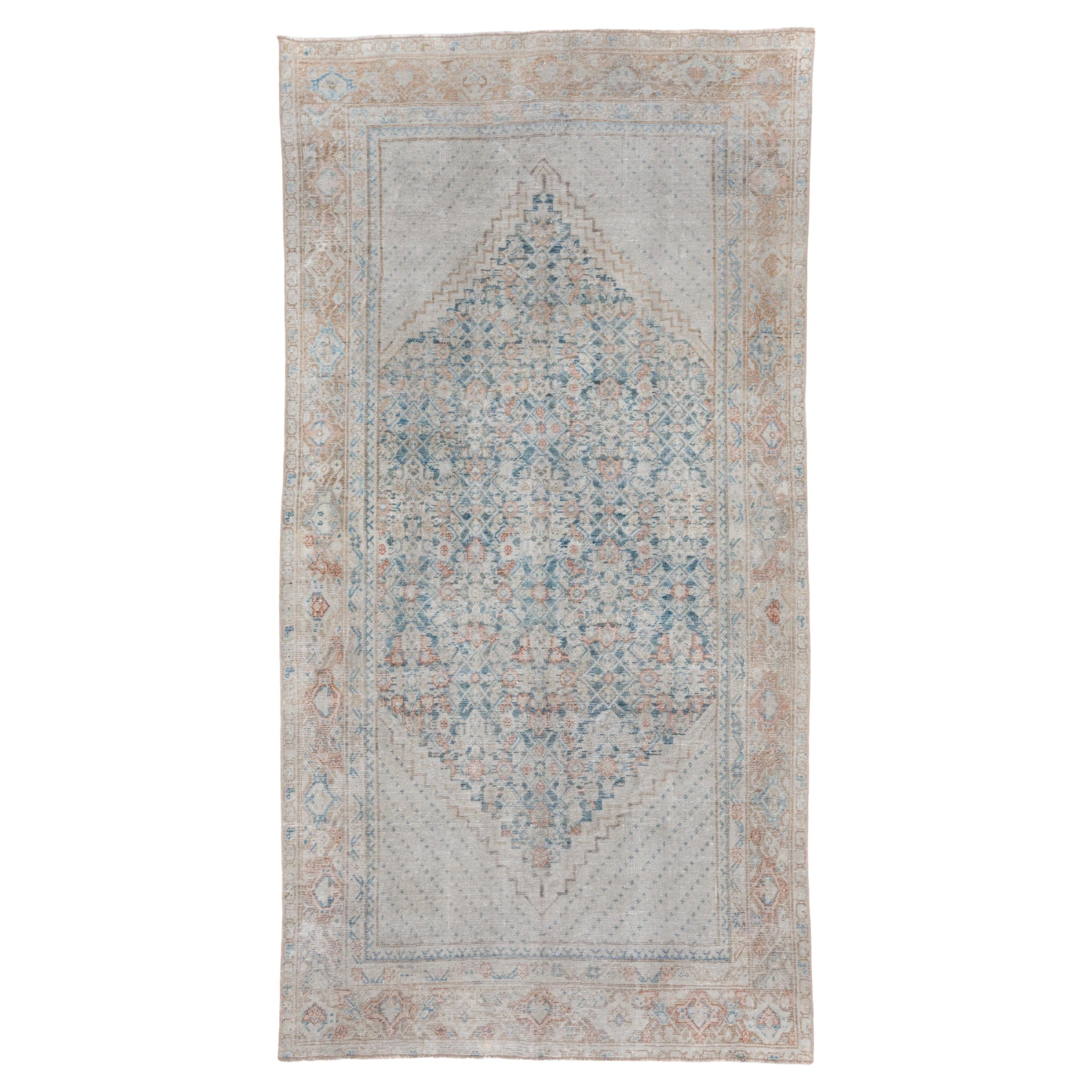 Vintage Mahal Rug Faded Blue Medallion Design