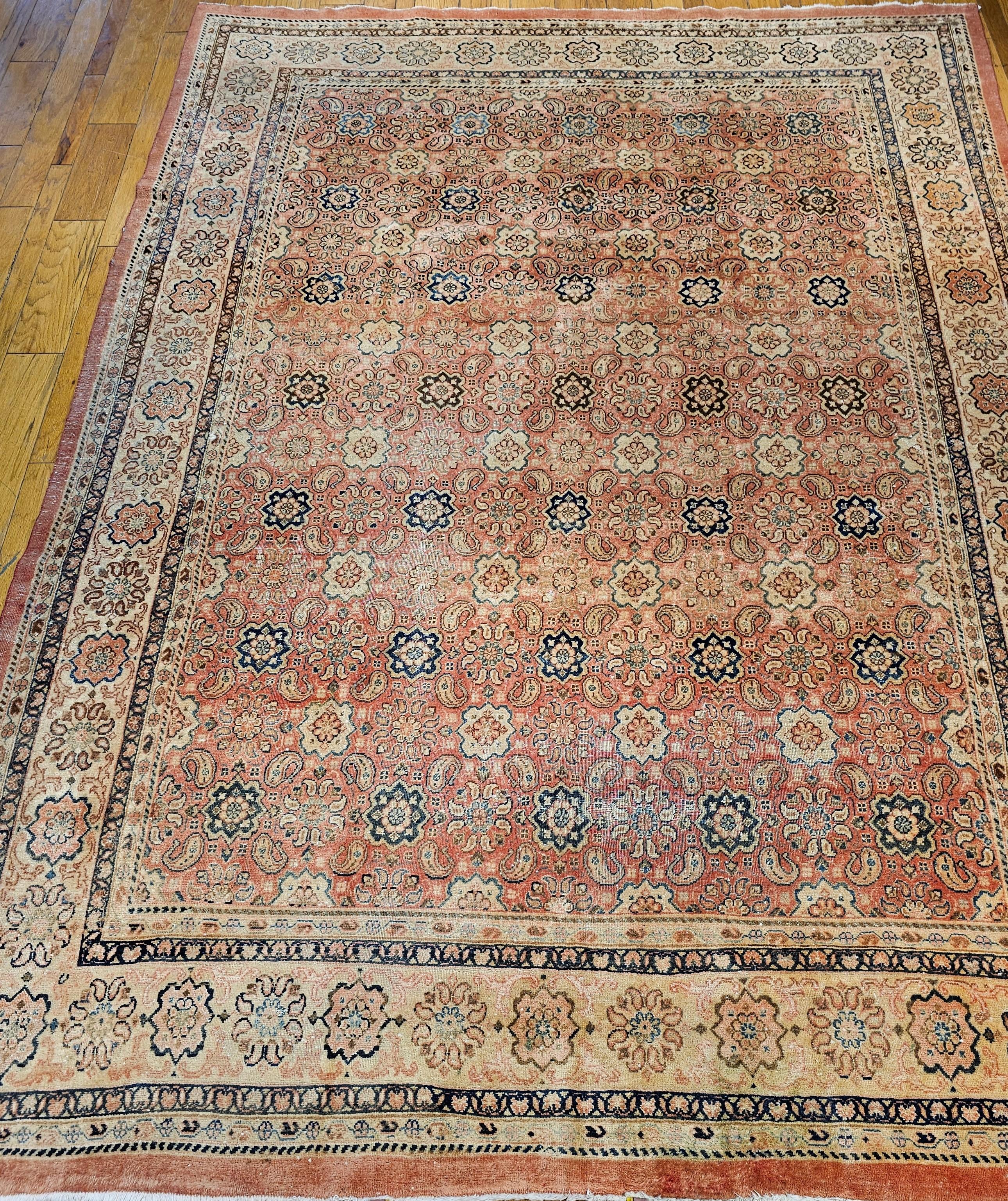 Hand-Woven Vintage Mahal Sultanabad Rug in All Over Geometric Pattern in Pale Pink, Cream For Sale