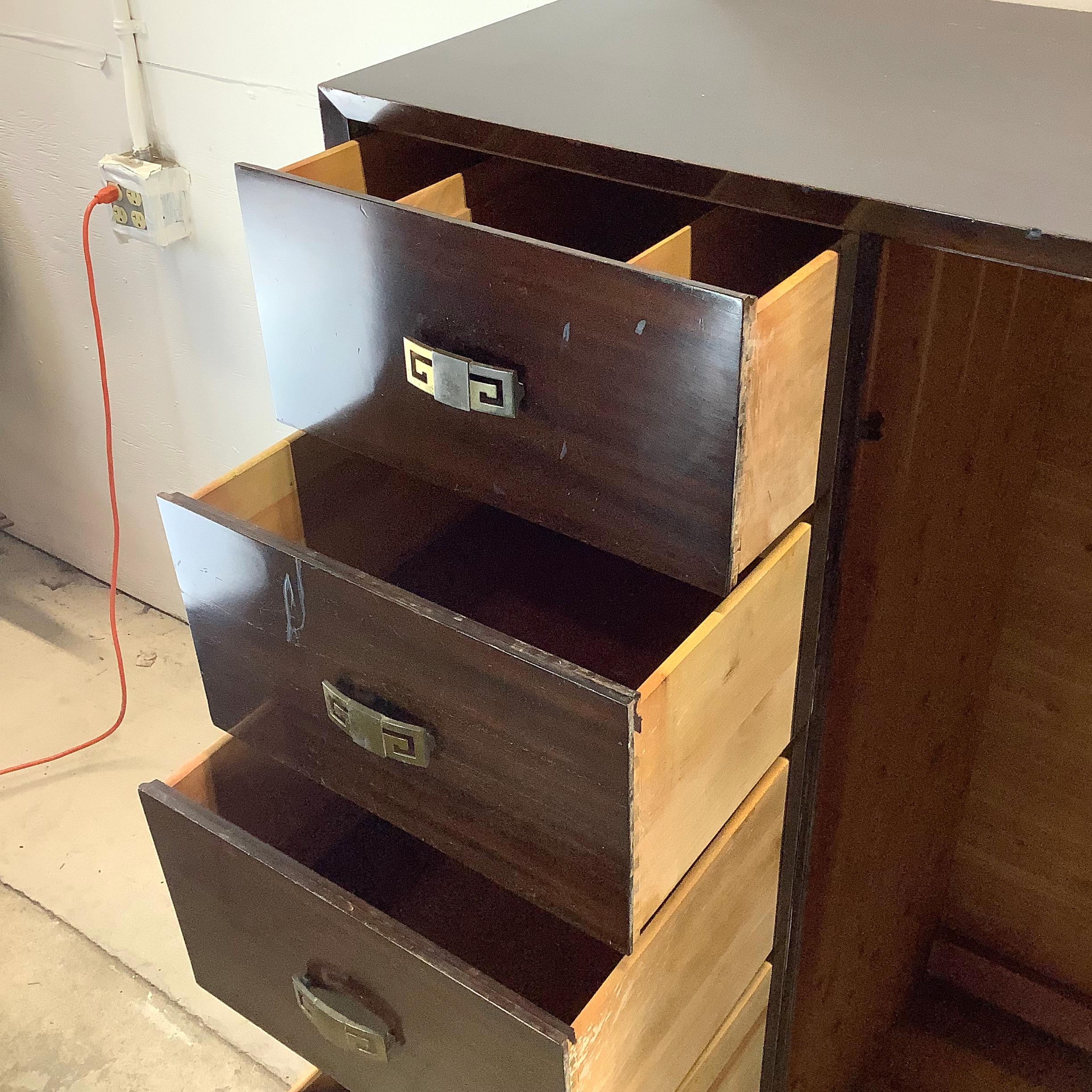 Vintage Mahogany Armoire Dresser In Fair Condition For Sale In Trenton, NJ