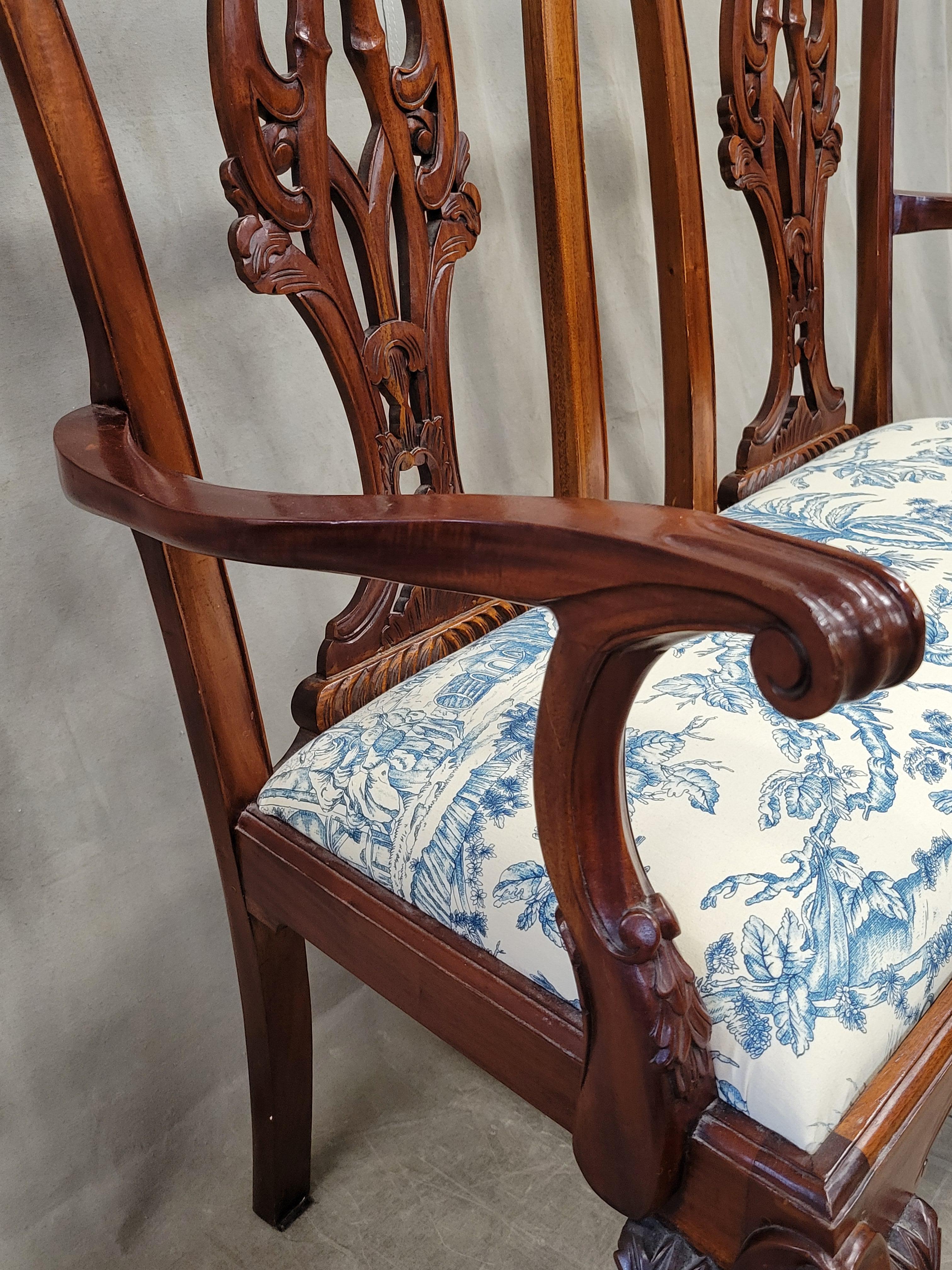 Unknown Vintage Mahogany Chippendale Bench With Schumacher Chinoiserie Upholstery