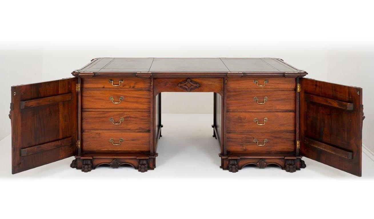 Vintage Mahogany Chippendale Nostell Priory Partner's Desk, 20th Century In Excellent Condition In London, GB