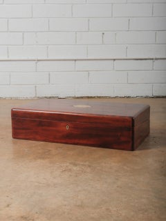 Caja de documentos vintage de caoba Caja de despacho con placa de latón y fieltro verde