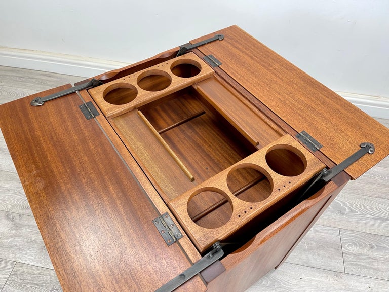 Vintage Mahogany Drinks For Sale at 1stDibs
