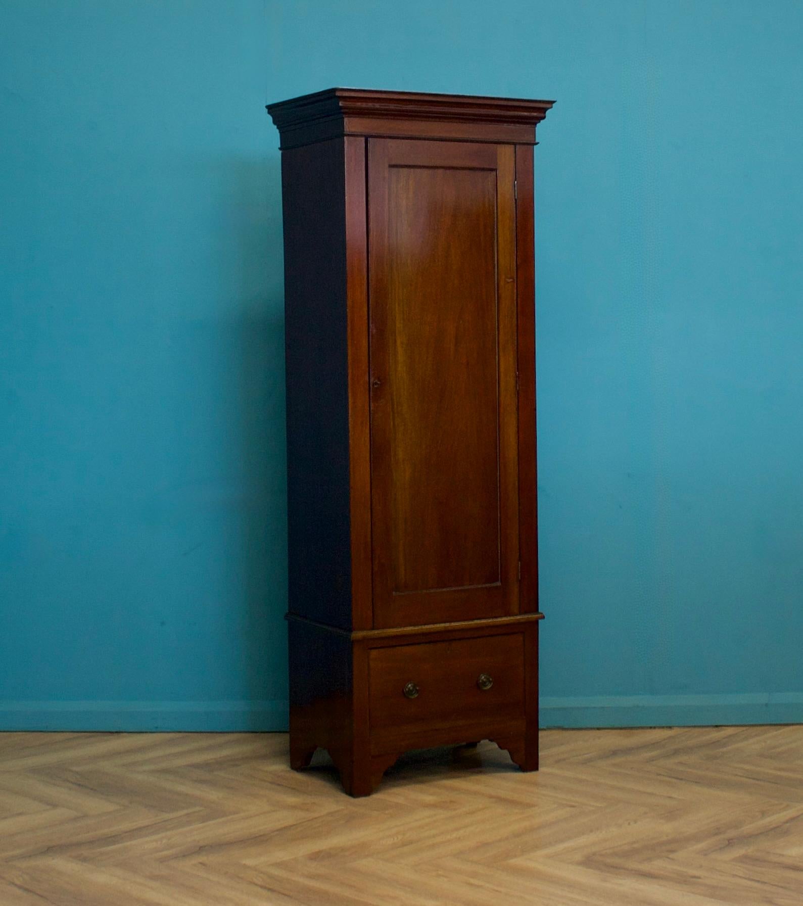 Art Deco Vintage Mahogany Edwardian Hall Cupboard Wardrobe, 1900s