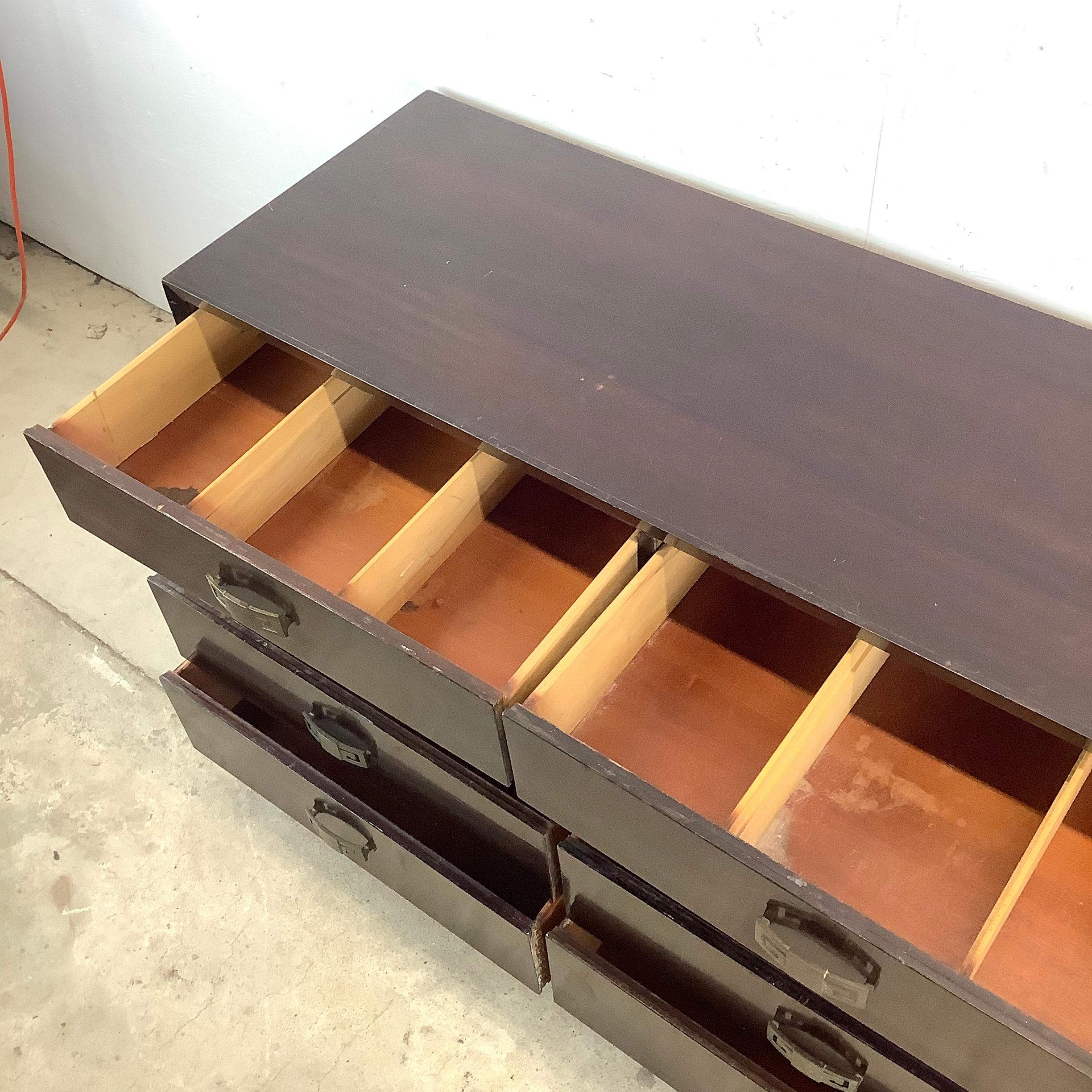 Vintage Mahogany Eight Drawer Bedroom Dresser For Sale 1