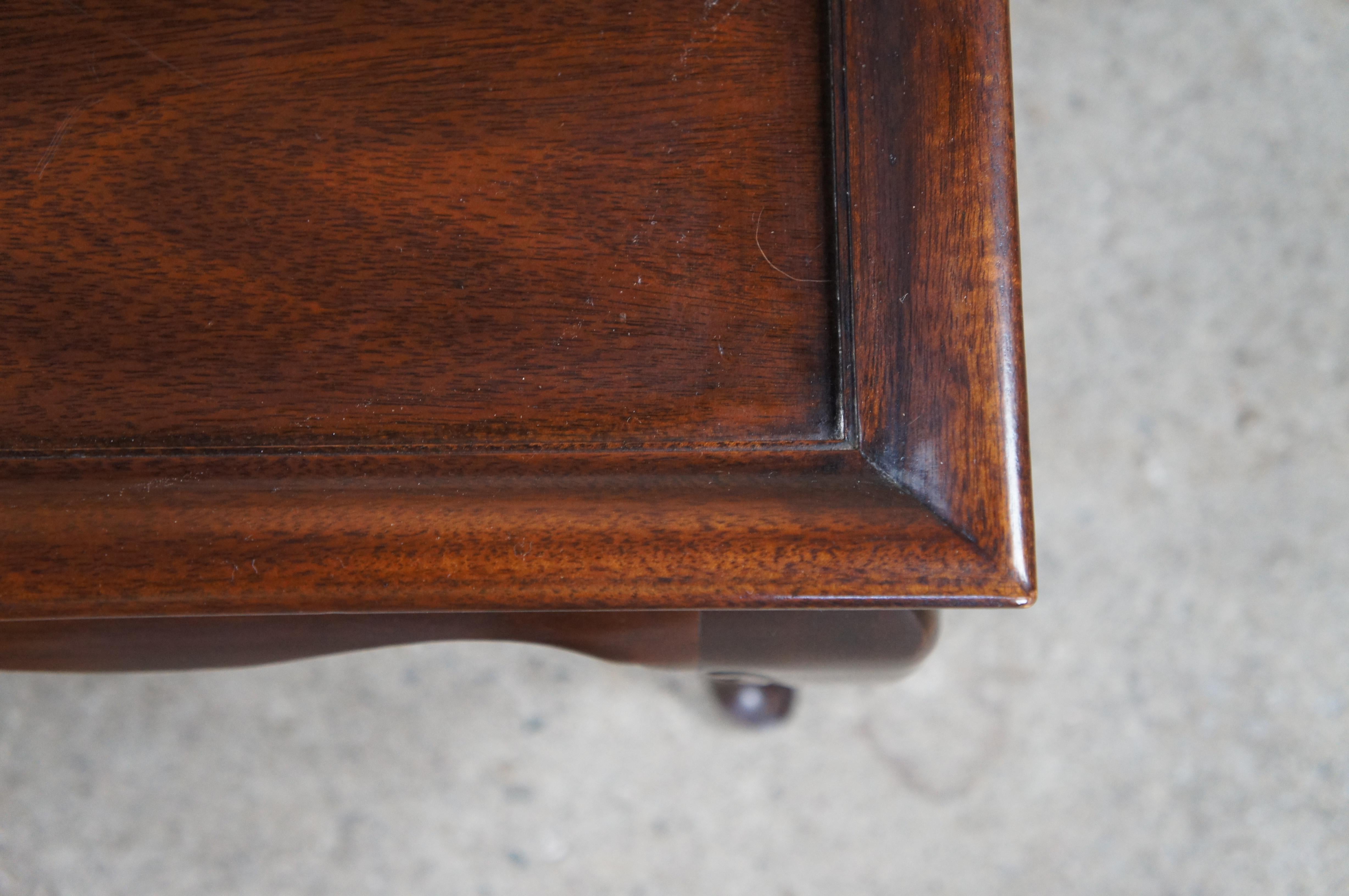 Table d'appoint de style Queen Anne géorgien vintage en acajou avec plateau coulissant en vente 2