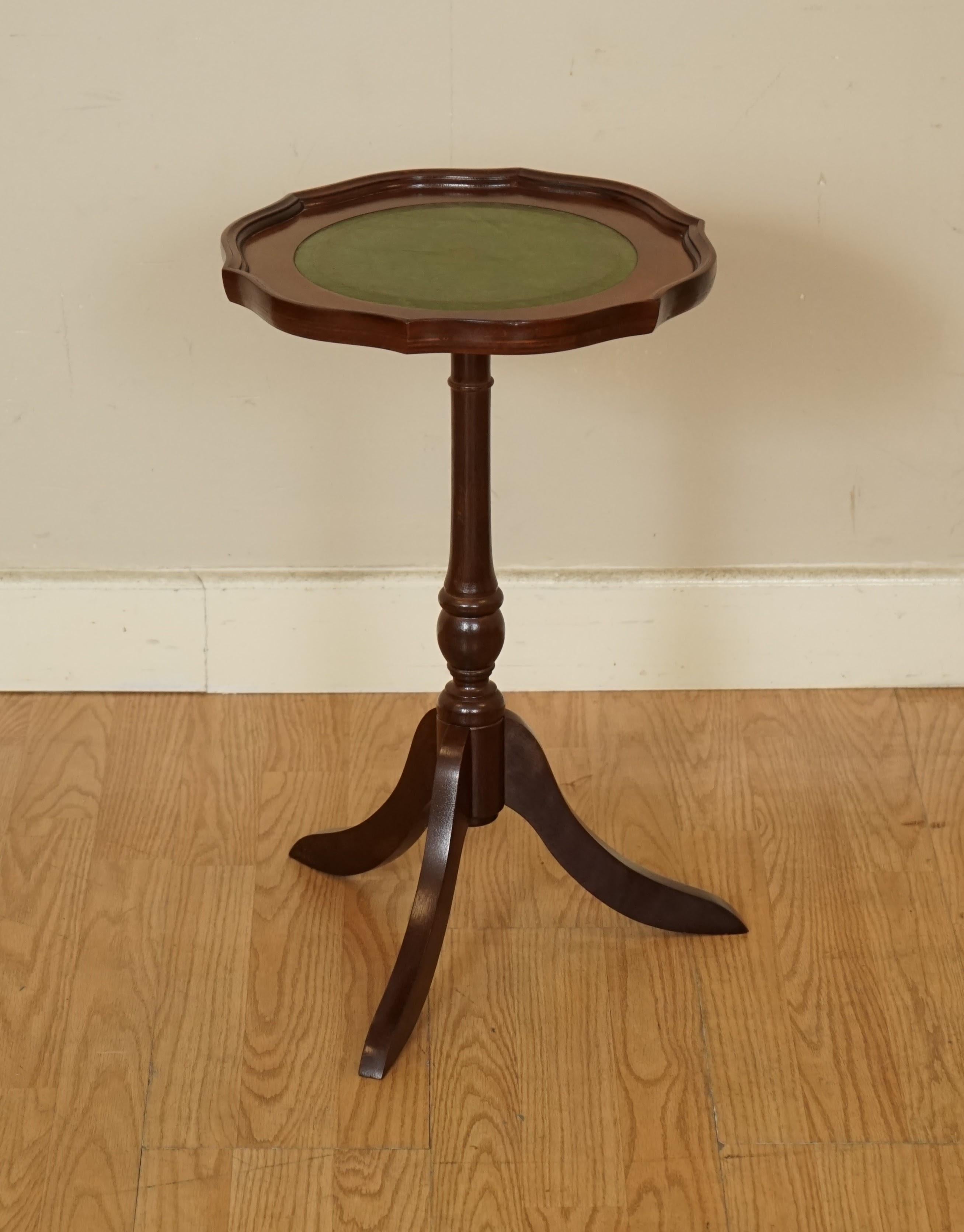 We are so excited to present to you this Lovely Vintage side end plant table. 

This has been deep cleaned, waxed and hand polished. 

Please carefully look at the pictures to see the condition before purchasing as they form part of the