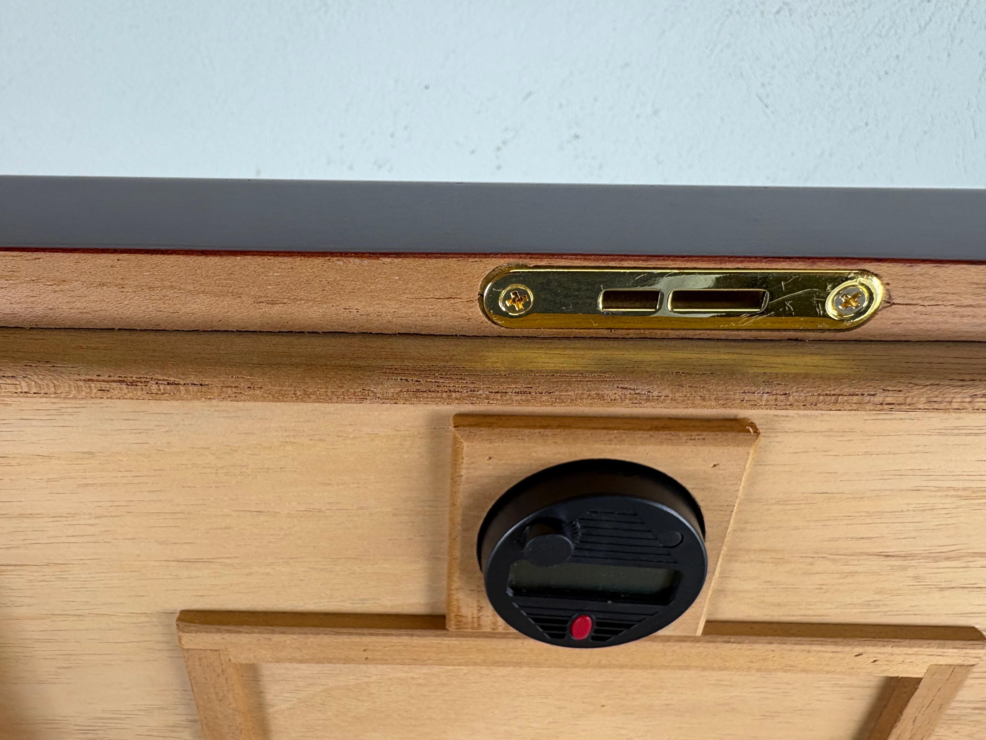 Mogano Humidor per sigari d'epoca in mogano lavorato a mano in vendita