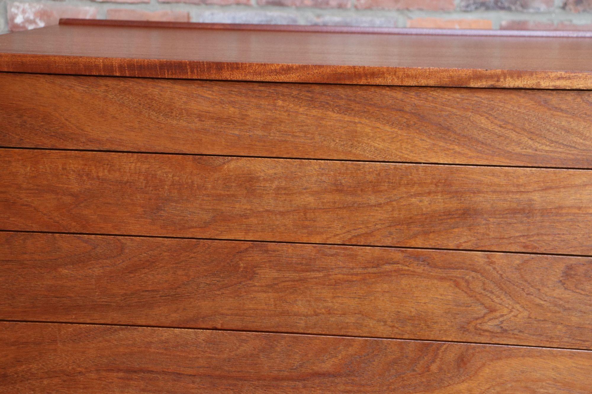 Commode haute/commode vintage en acajou d'Edward Wormley pour Dunbar en vente 4