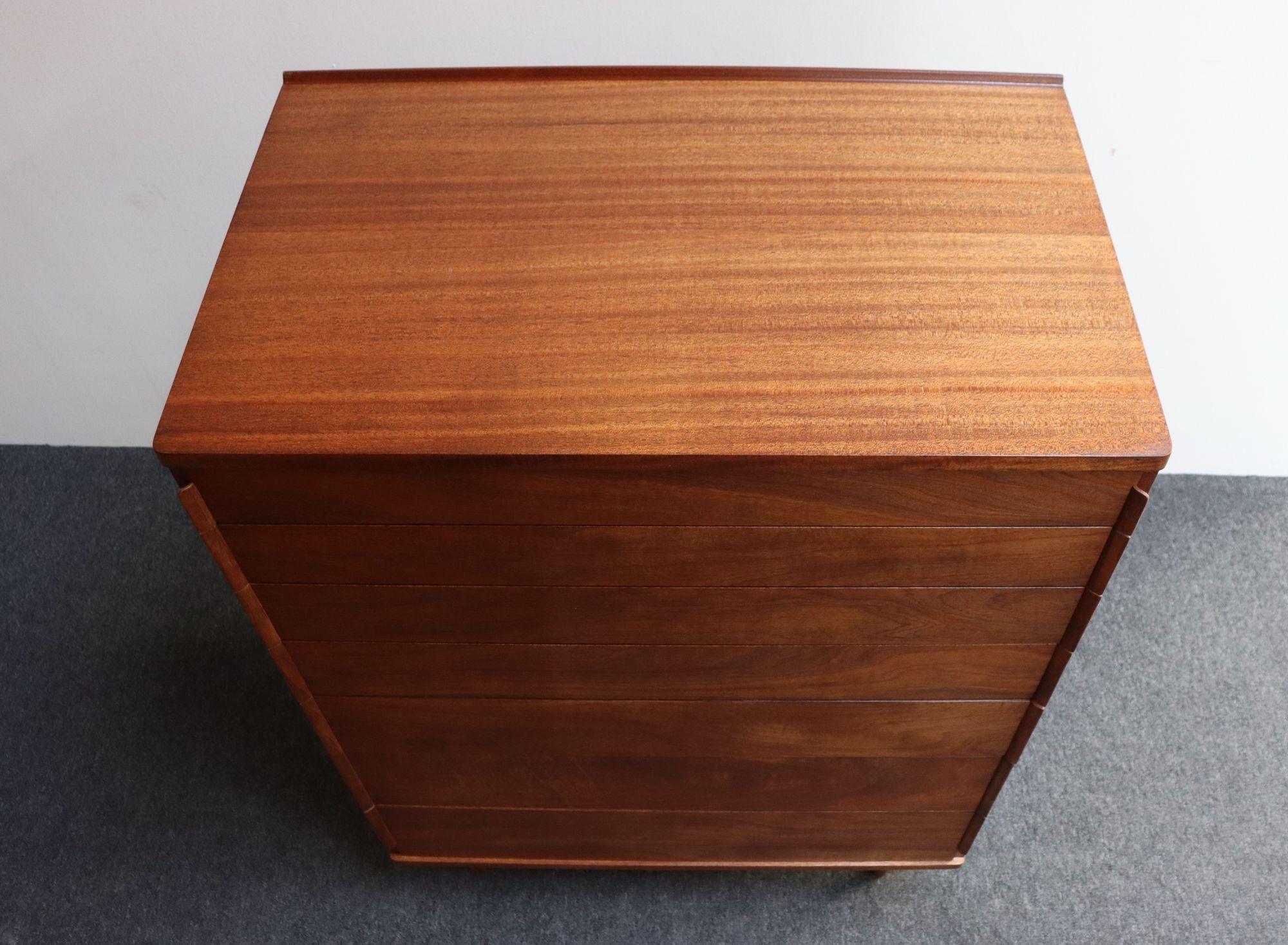 Américain Commode haute/commode vintage en acajou d'Edward Wormley pour Dunbar en vente