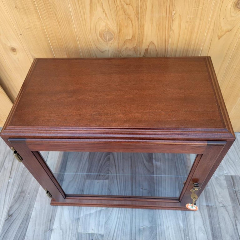 Vintage Mahogany Humidor Lockbox For Sale at 1stDibs
